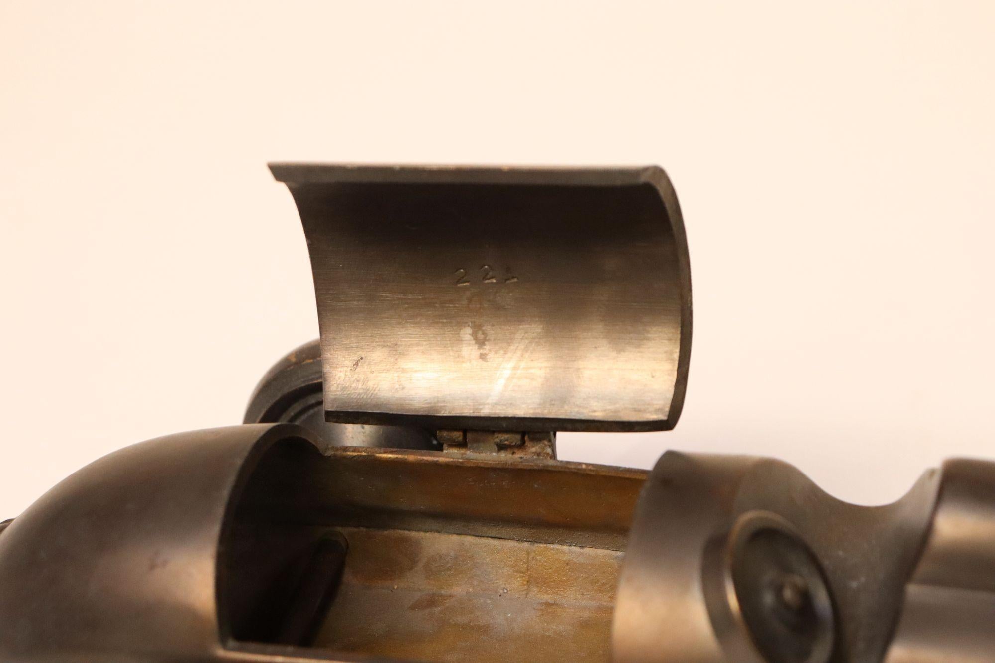 Art Deco Race Car Roadster Model / Presse-papiers en bronze coulé en vente 1