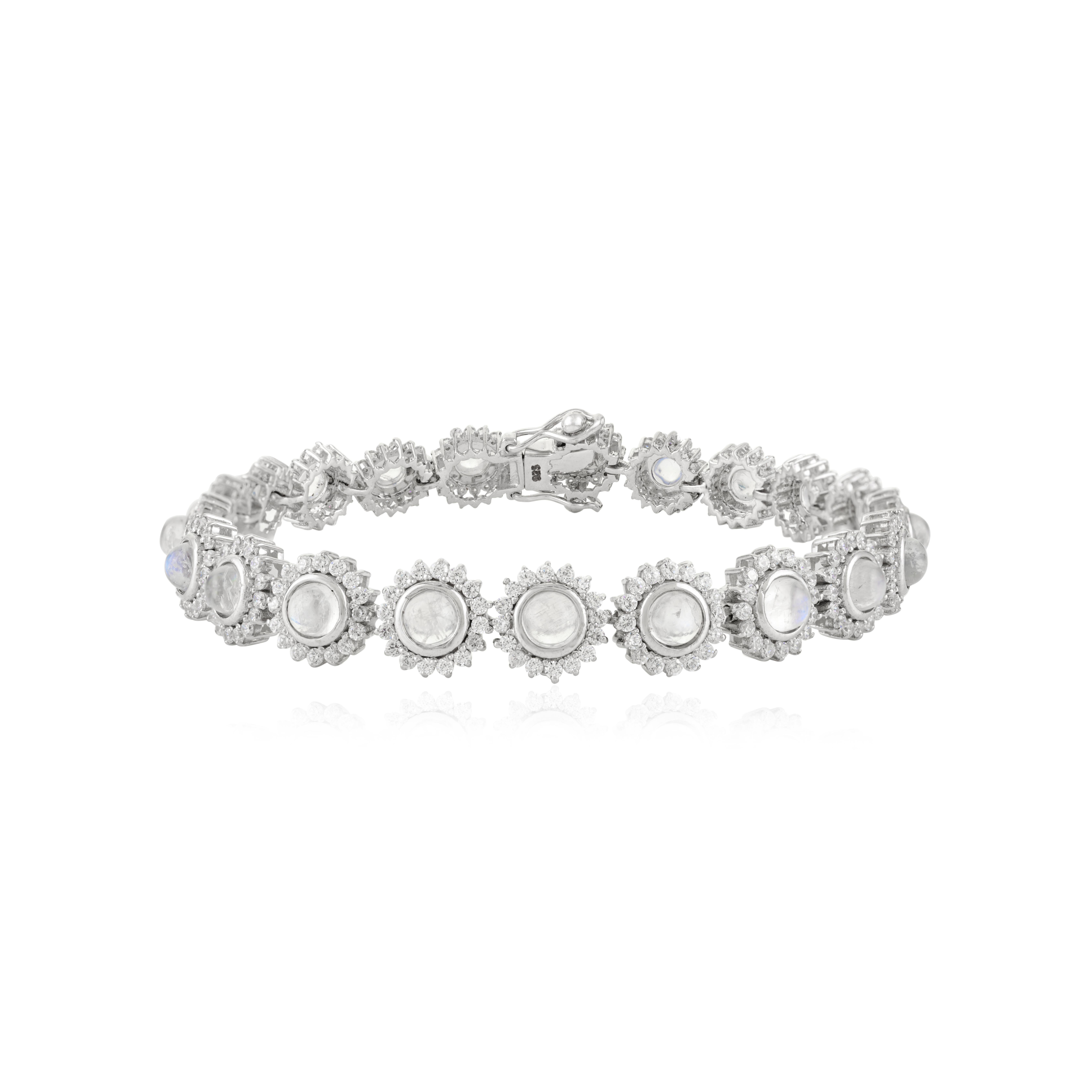 Bracciale tennis con pietra lunare arcobaleno in stile Art Deco con alone di pietre CZ in argento in vendita 1