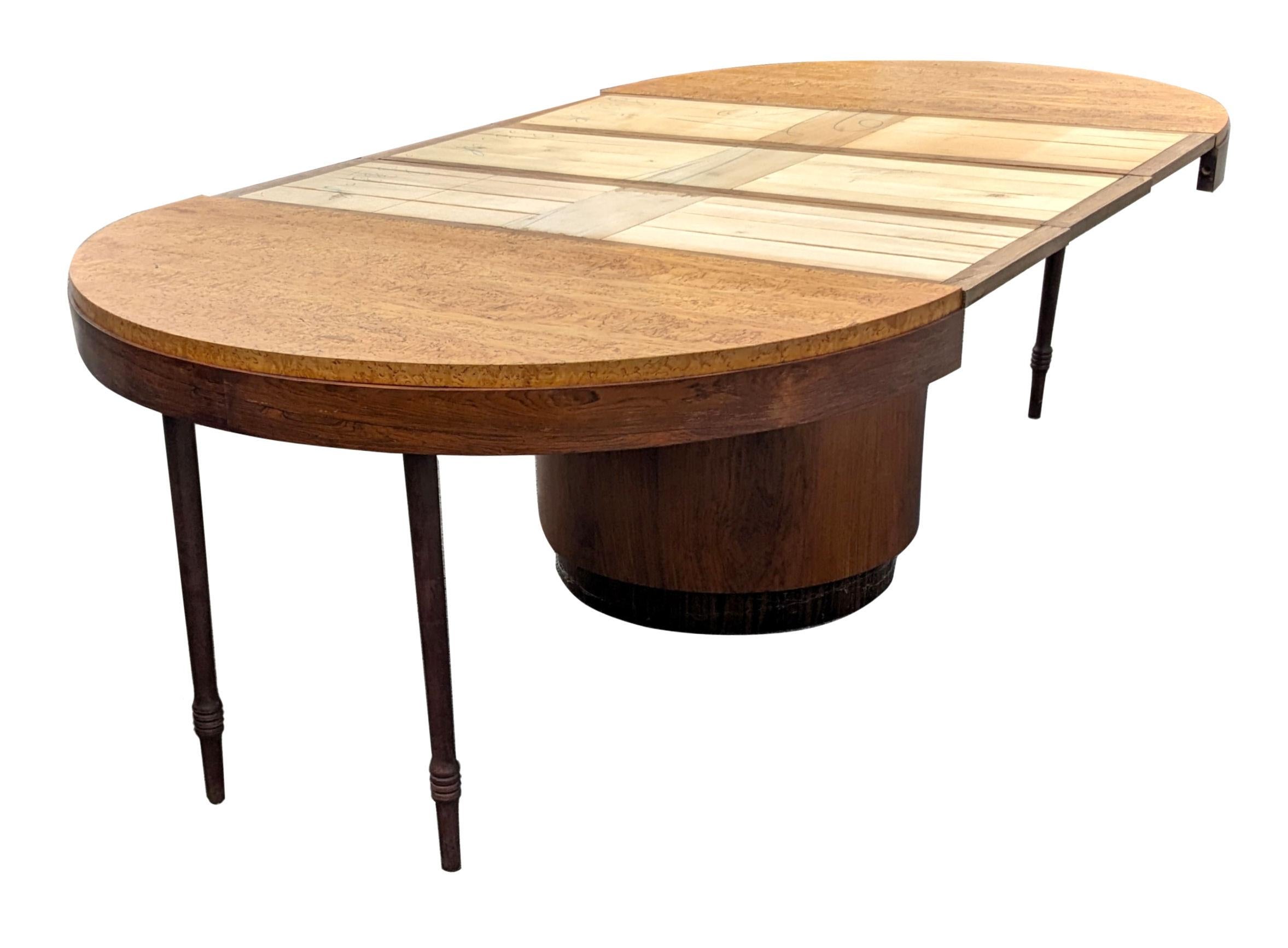 Rare table de salle à manger Art Déco à rallonge allant de 10 à 12 mètres, française, vers 1935 en vente 3