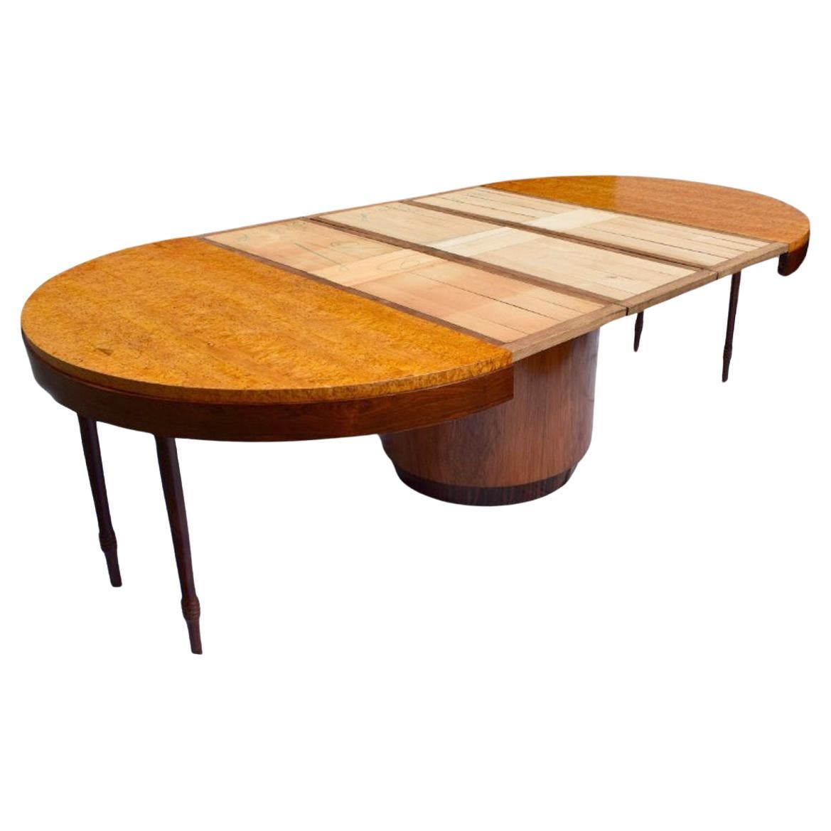 Rare table de salle à manger Art Déco à rallonge allant de 10 à 12 mètres, française, vers 1935 en vente