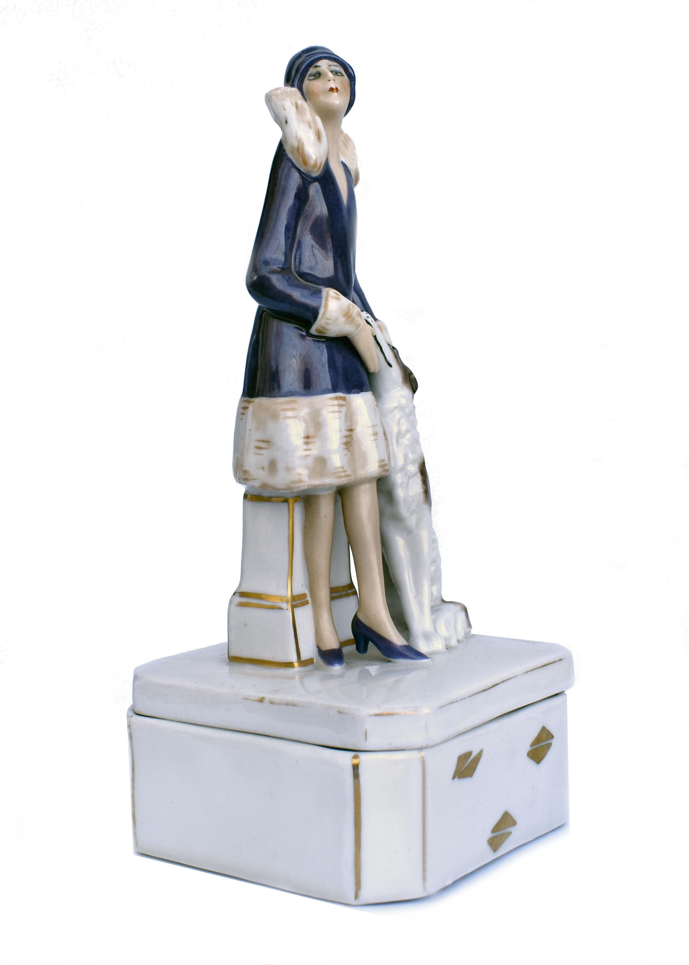 Boîte à poudre en céramique Art Déco rare de Fasold & Stuach, vers 1930 en vente 3