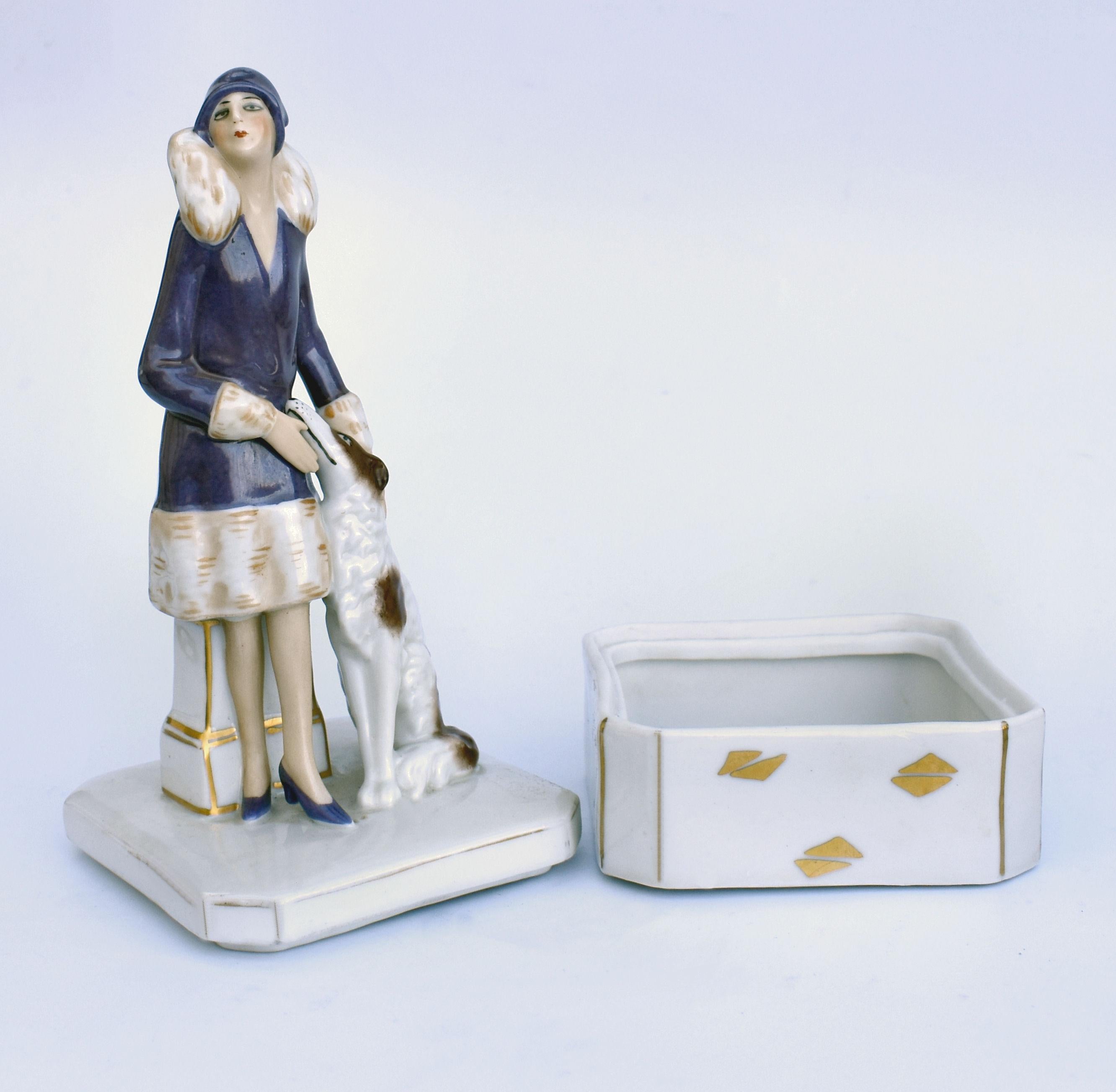 20ième siècle Boîte à poudre en céramique Art Déco rare de Fasold & Stuach, vers 1930 en vente