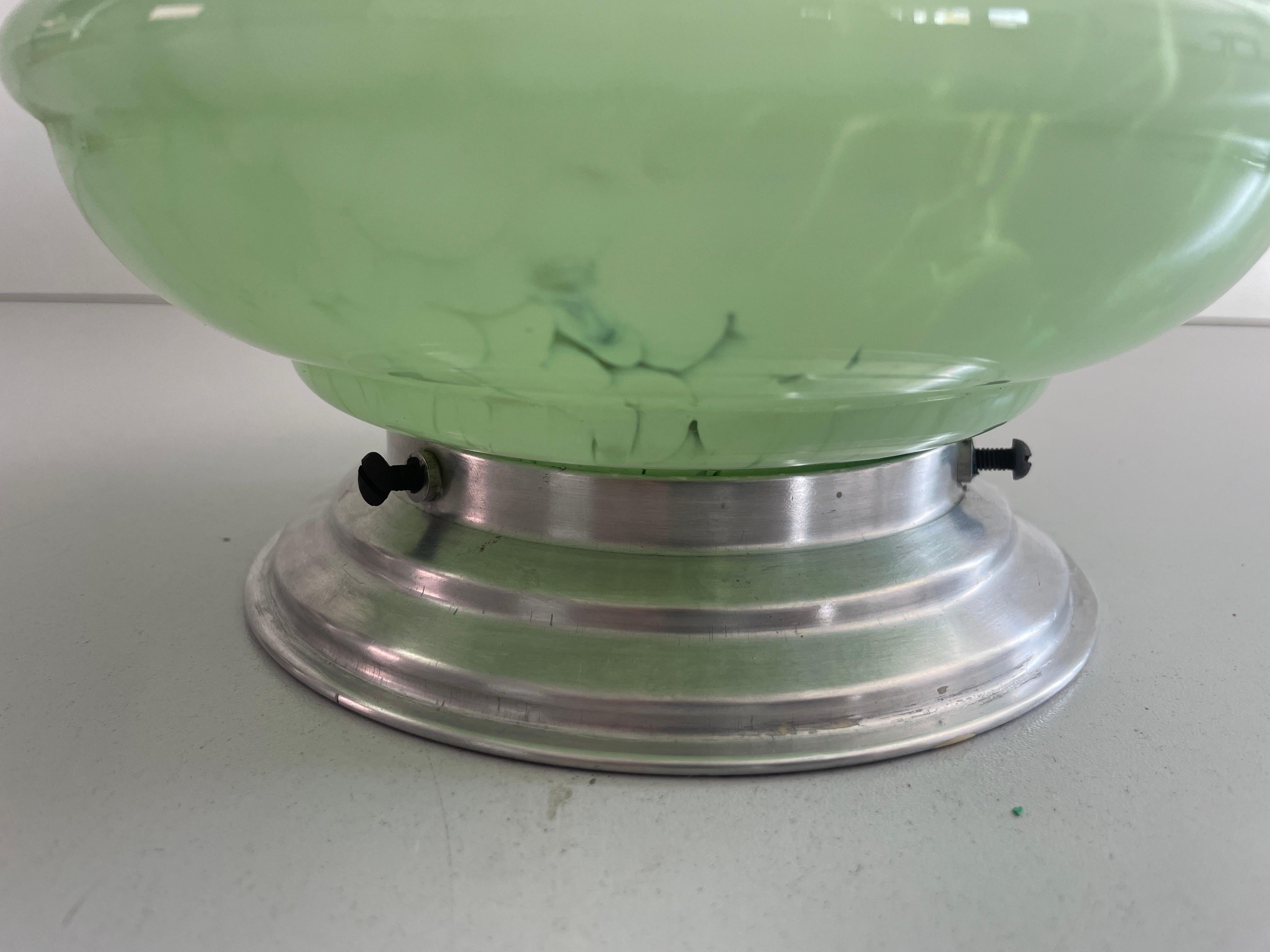 Lampada da incasso in vetro verde Art Deco, anni '40, Germania in vendita 1