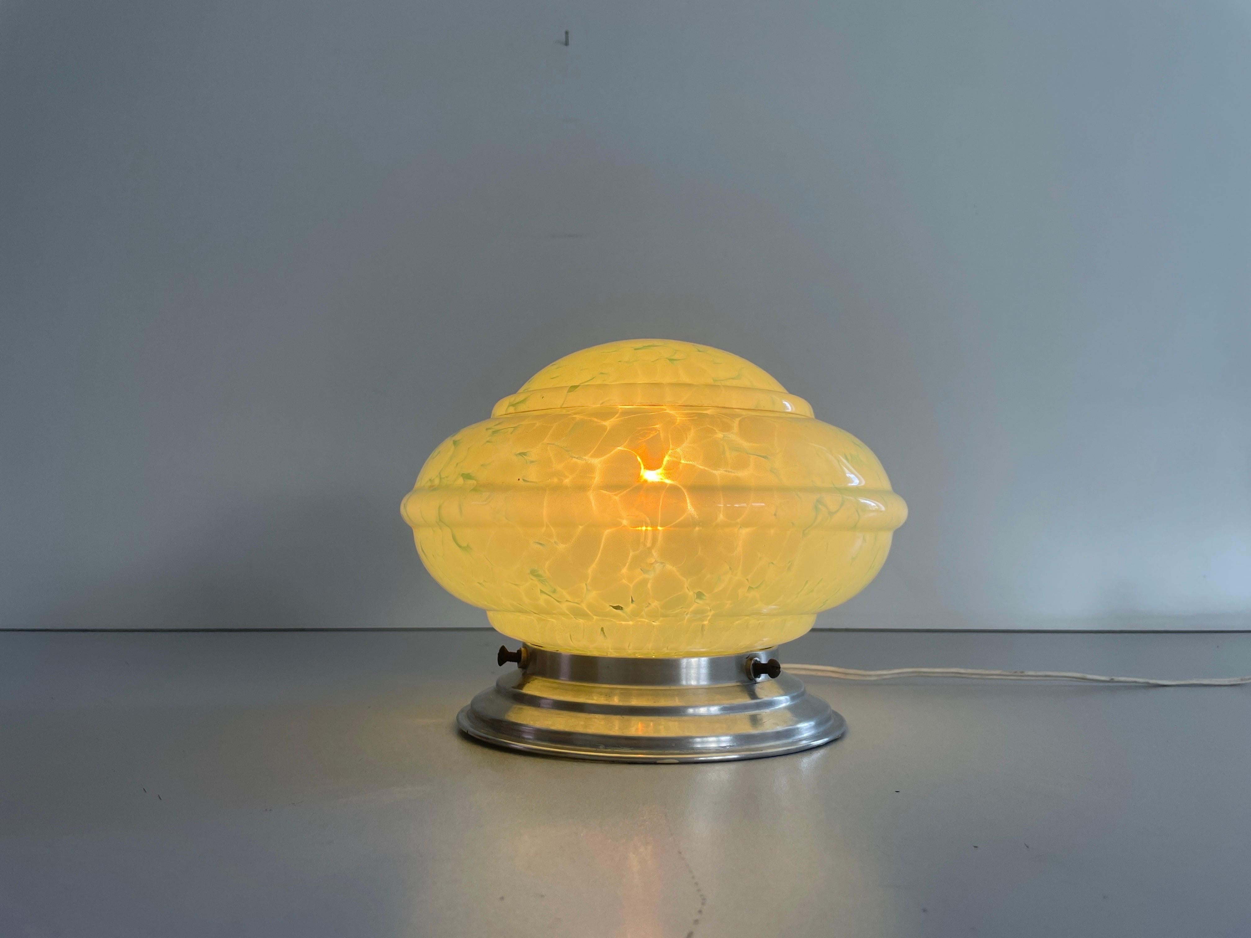 Lampada da incasso in vetro verde Art Deco, anni '40, Germania in vendita 2