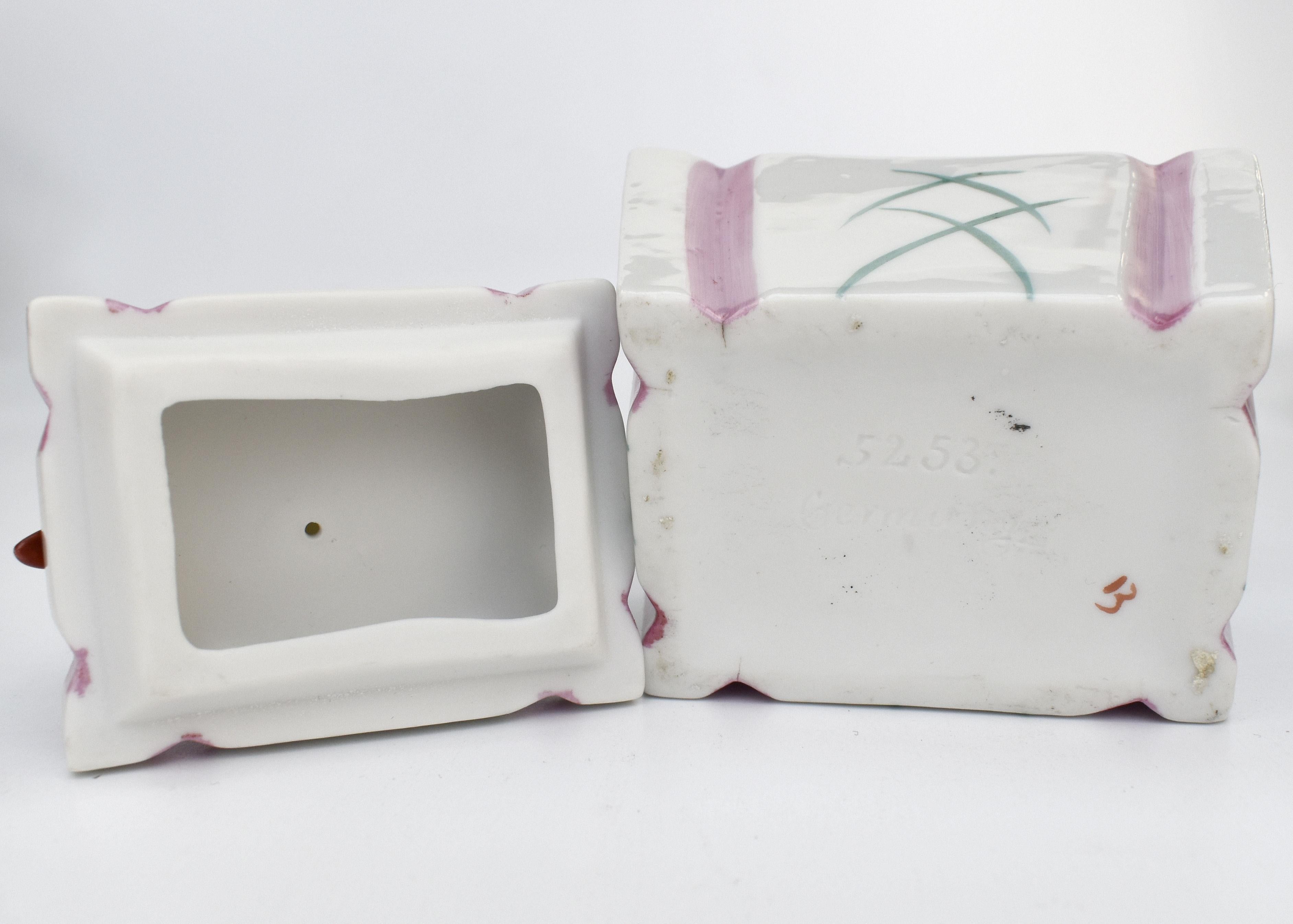 Art Deco Rare Porcelain Jester Powder, Trinket Box, Germain, C1930 For Sale 3