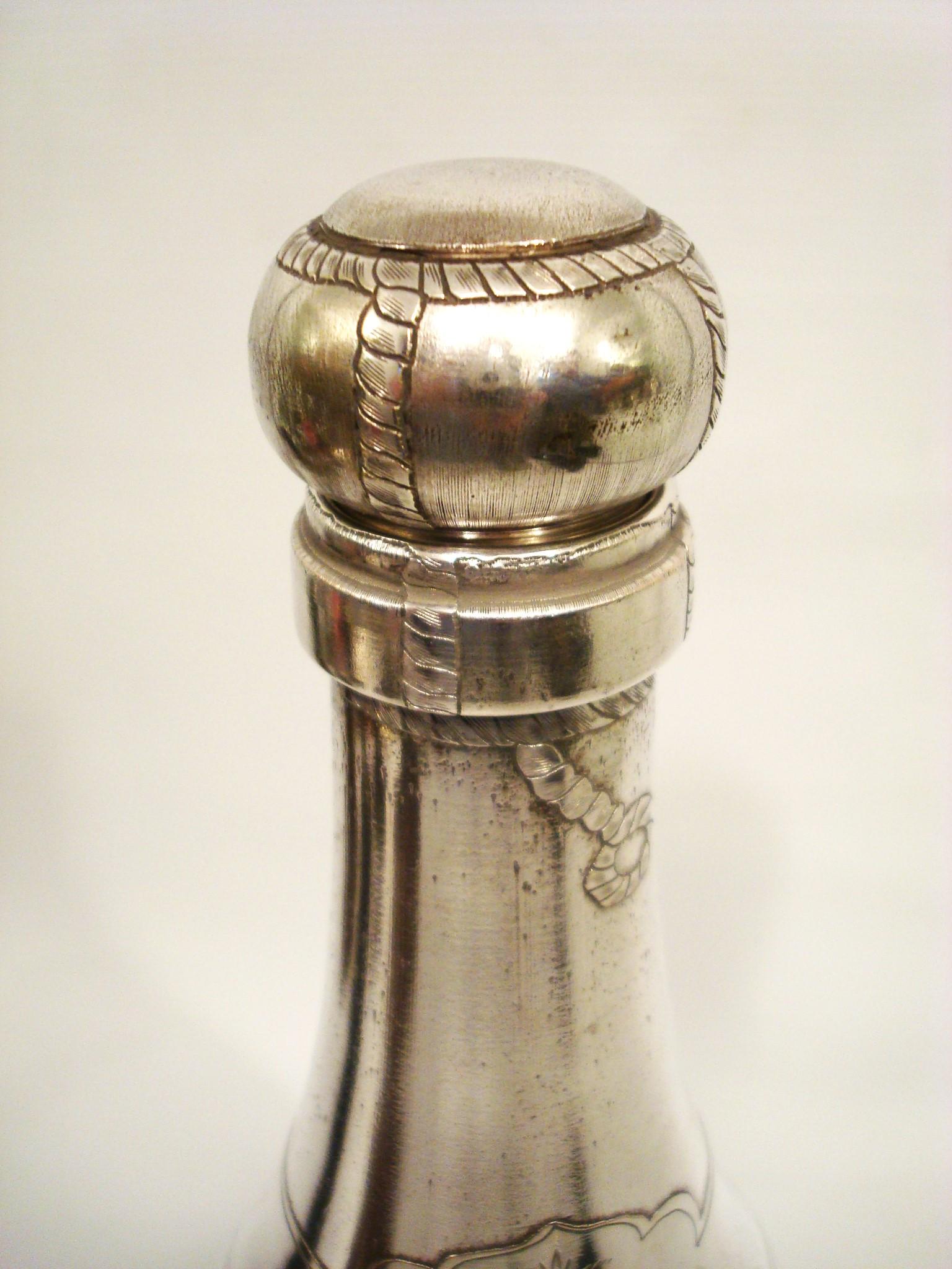 French Art Deco Rare Silvered Champagne Bottle Cocktail Shaker. France 1930´s For Sale