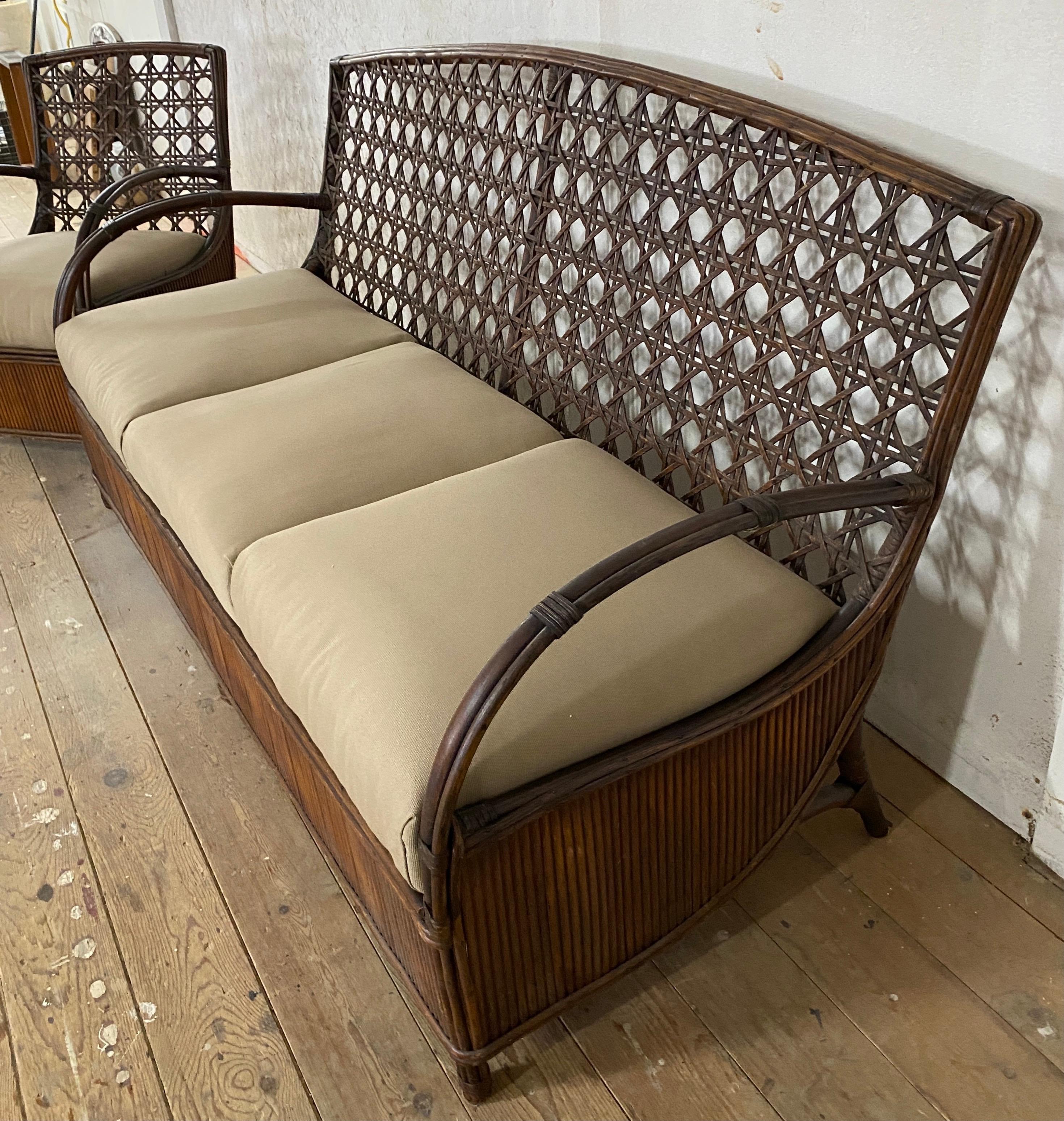 Art déco-Rattan-Porch-Sofa und Stuhl-Set (Handgefertigt) im Angebot