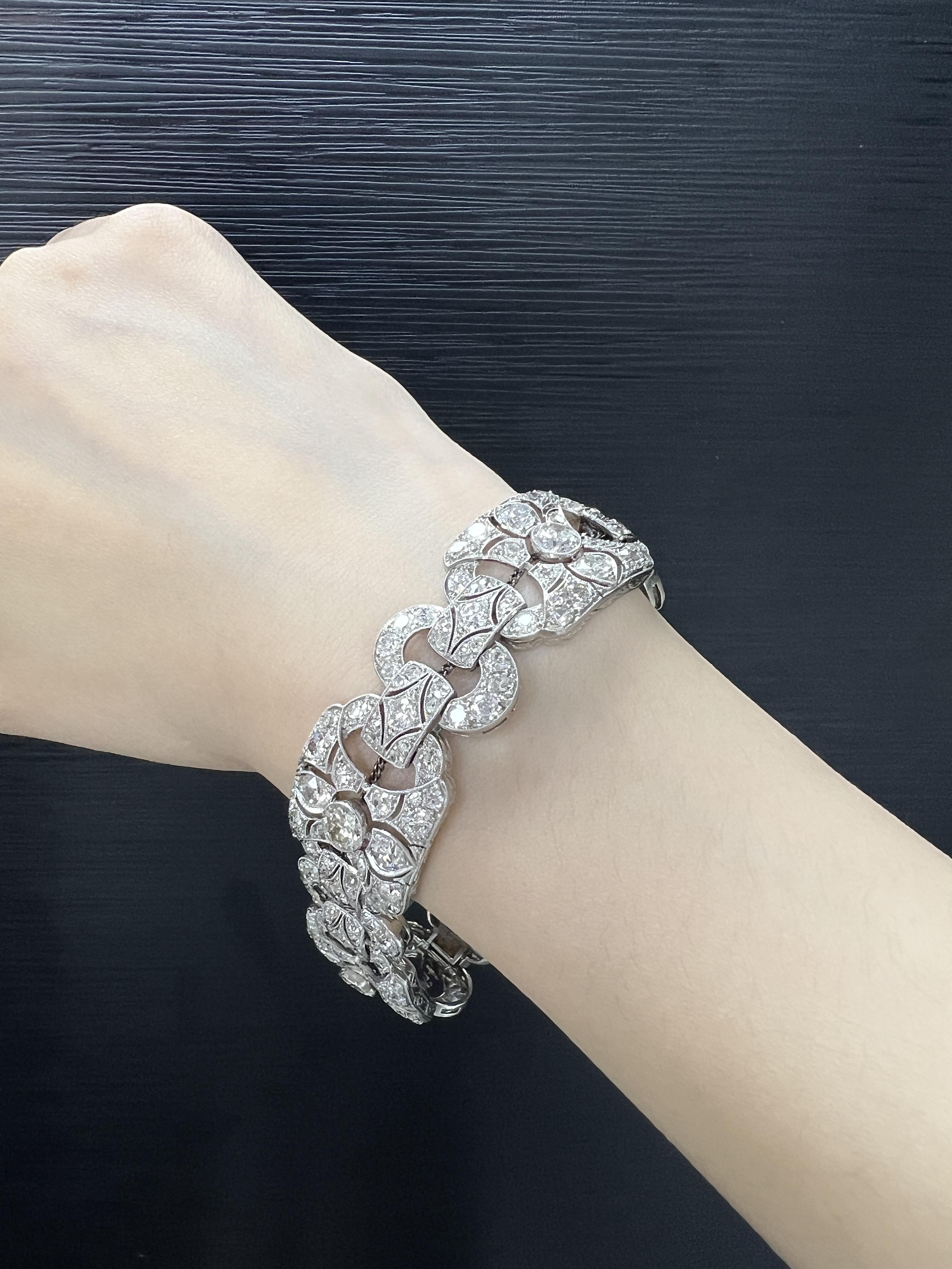 Taglio misto Bracciale Art Deco Raymond Yard con diamanti e platino in vendita