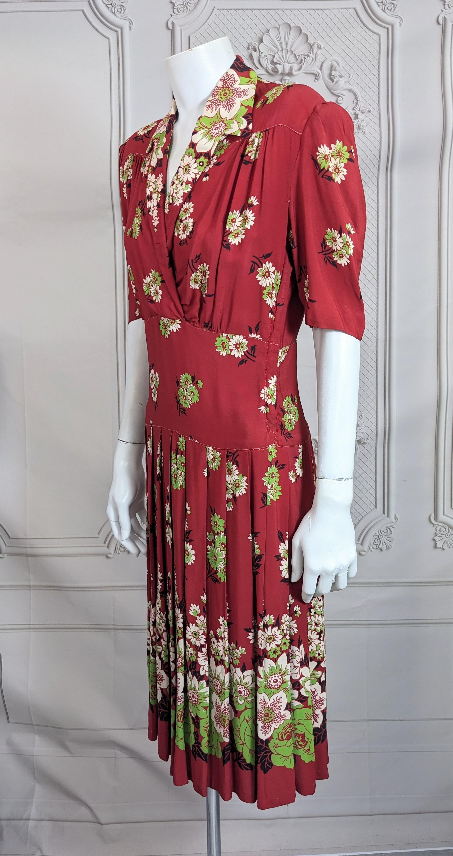 Art Deco Rayon Blumendruck Tageskleid im Zustand „Gut“ im Angebot in New York, NY