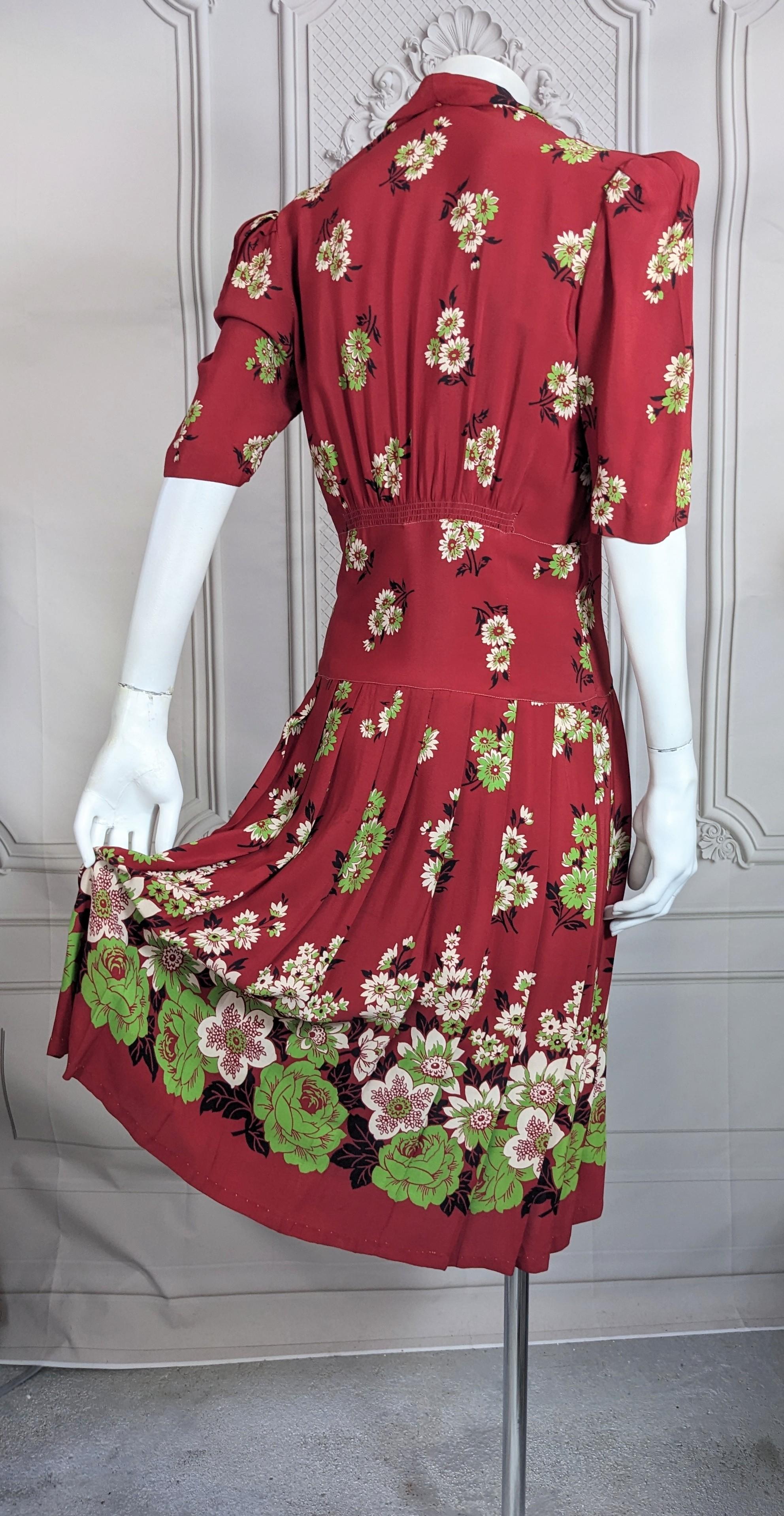 Art Deco Rayon Blumendruck Tageskleid im Angebot 3