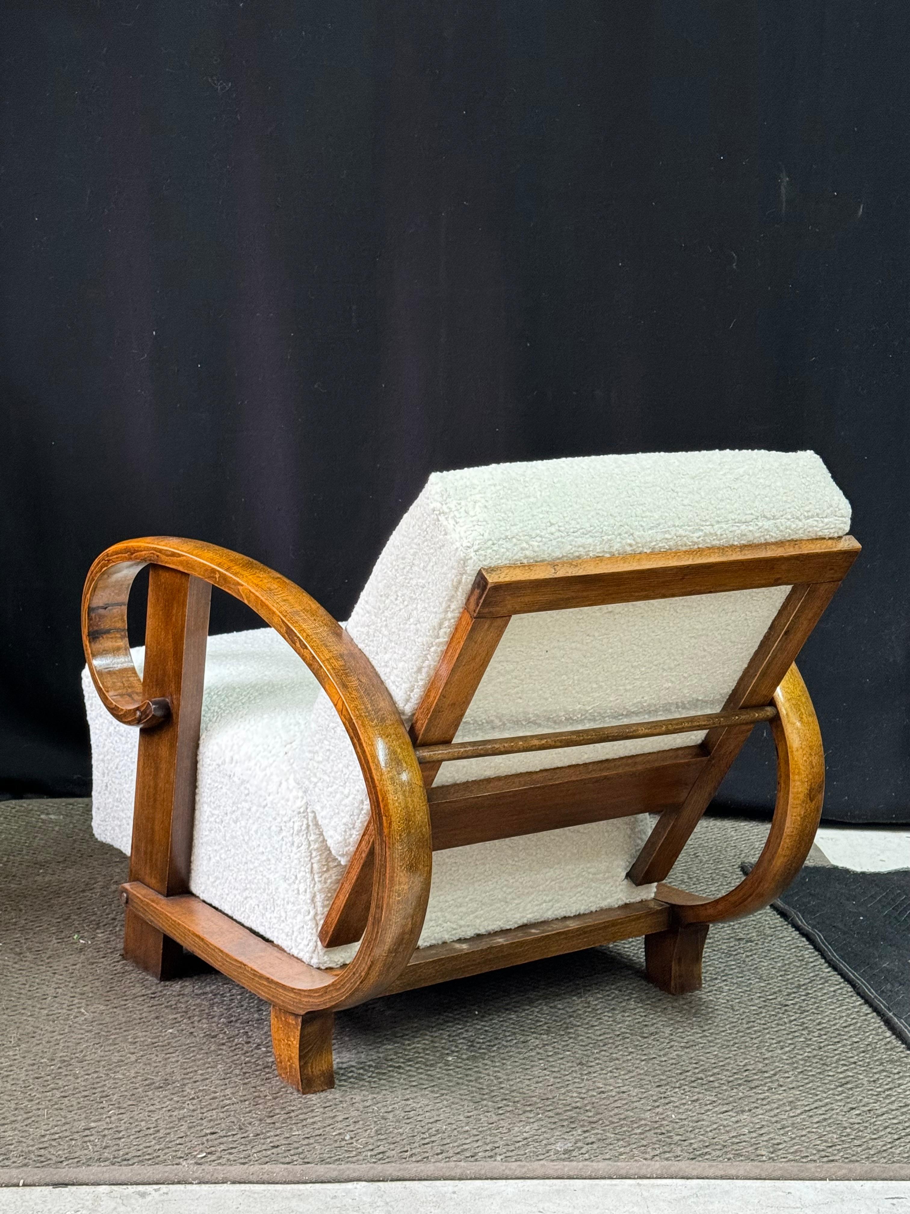 Sillón reclinable Art Decó de madera curvada de Thonet, circa años 20 en venta 1
