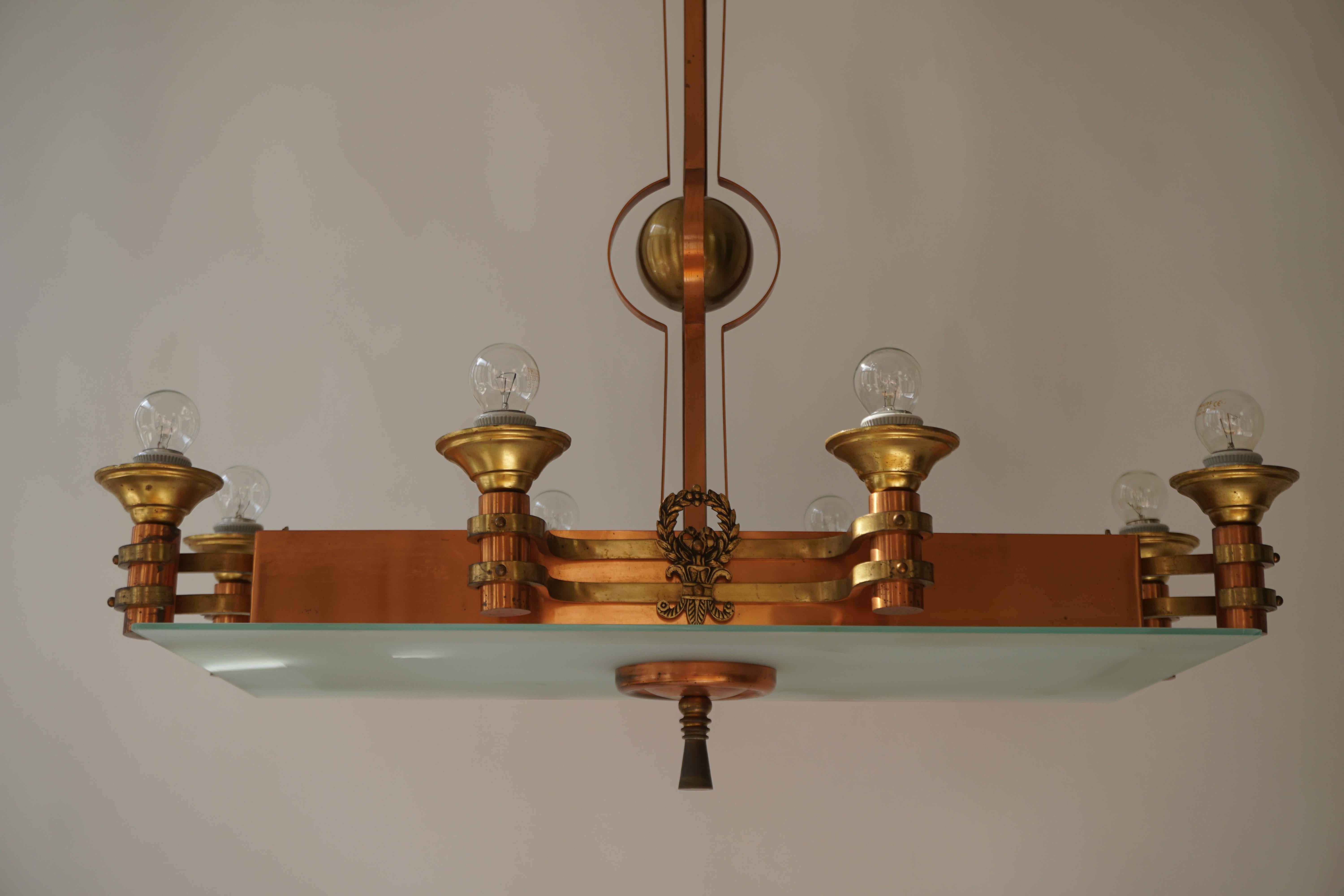 Art Deco Rectangular Chandelier in Glass and Brass For Sale 13