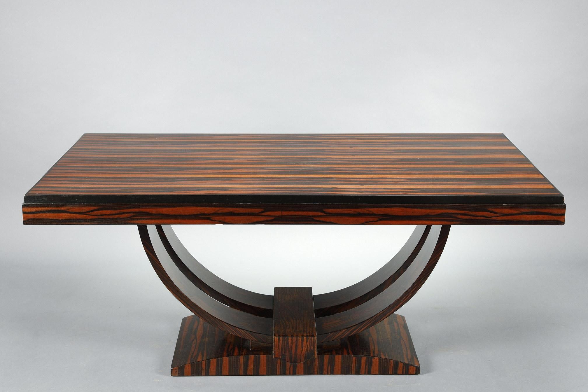 French Art Déco rectangular dining table in Macassard Ebony Veneer  For Sale