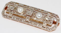 Art Deco Rectangular Gold Brooch with Diamonds and Natural Pearls