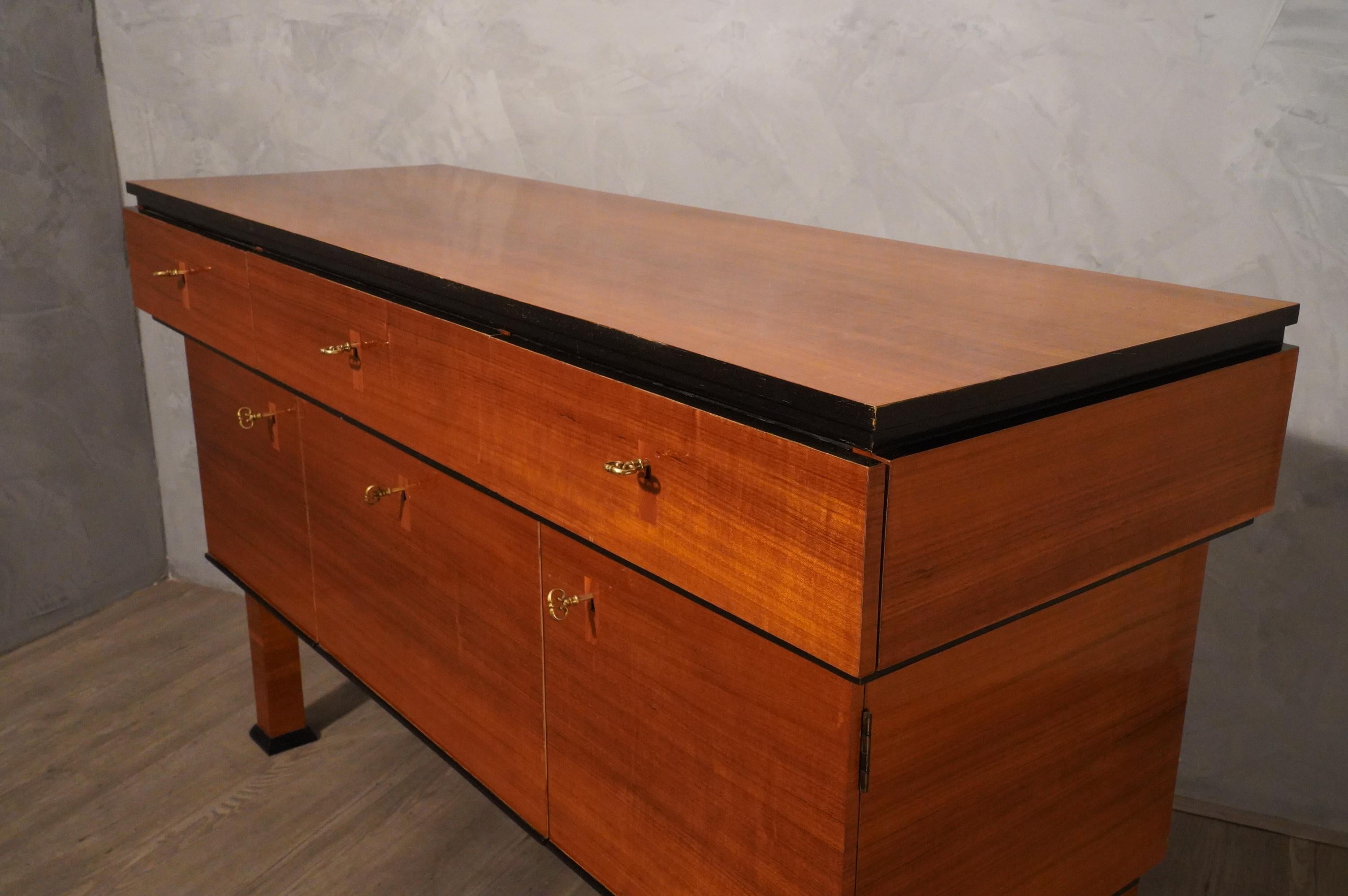 Art Deco Rectangular Walnut Wood Italian Sideboards, 1920 8