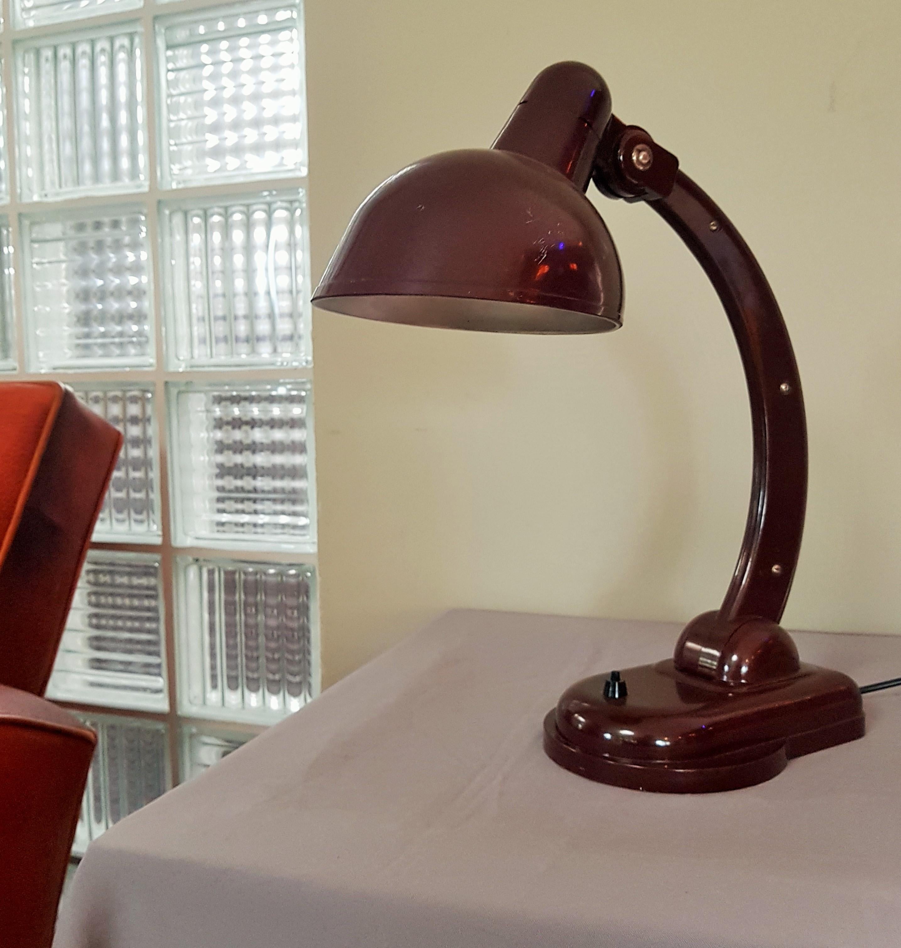 Art Deco Red Bakelite Table Lamp Sigma by Christian Dell, 1930s For Sale 7