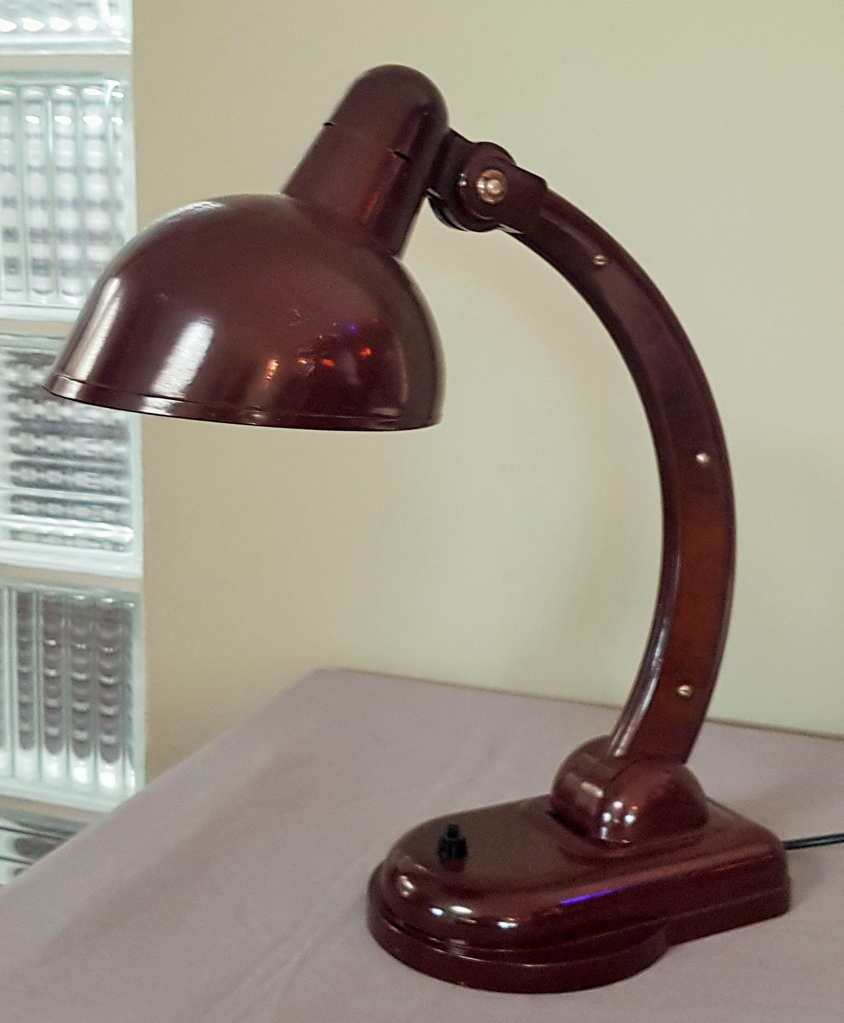 Art Deco Red Bakelite Table Lamp Sigma by Christian Dell, 1930s For Sale 11