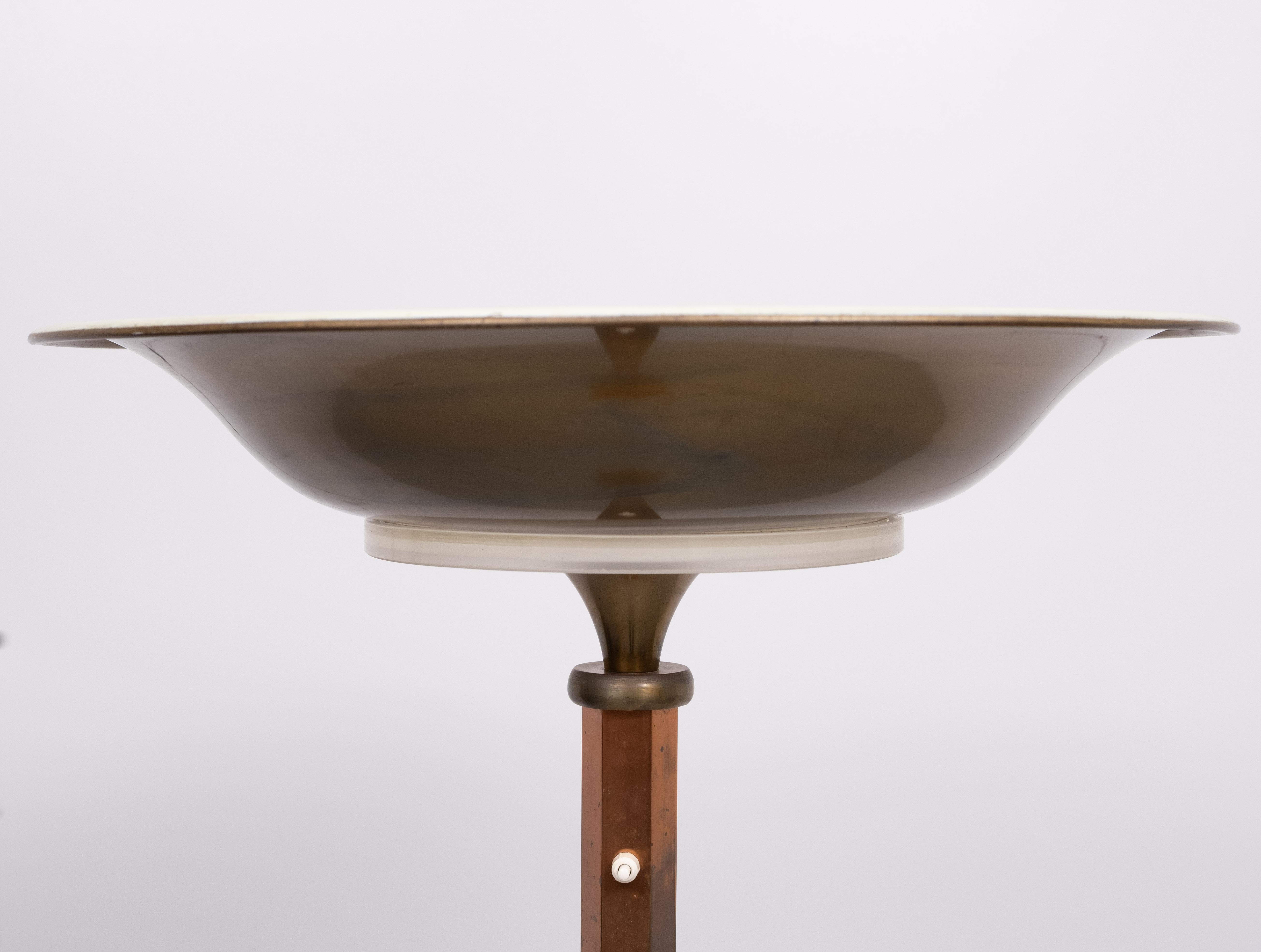 Lampada da terra Art Deco in rame rosso 1930 Francia in vendita 4