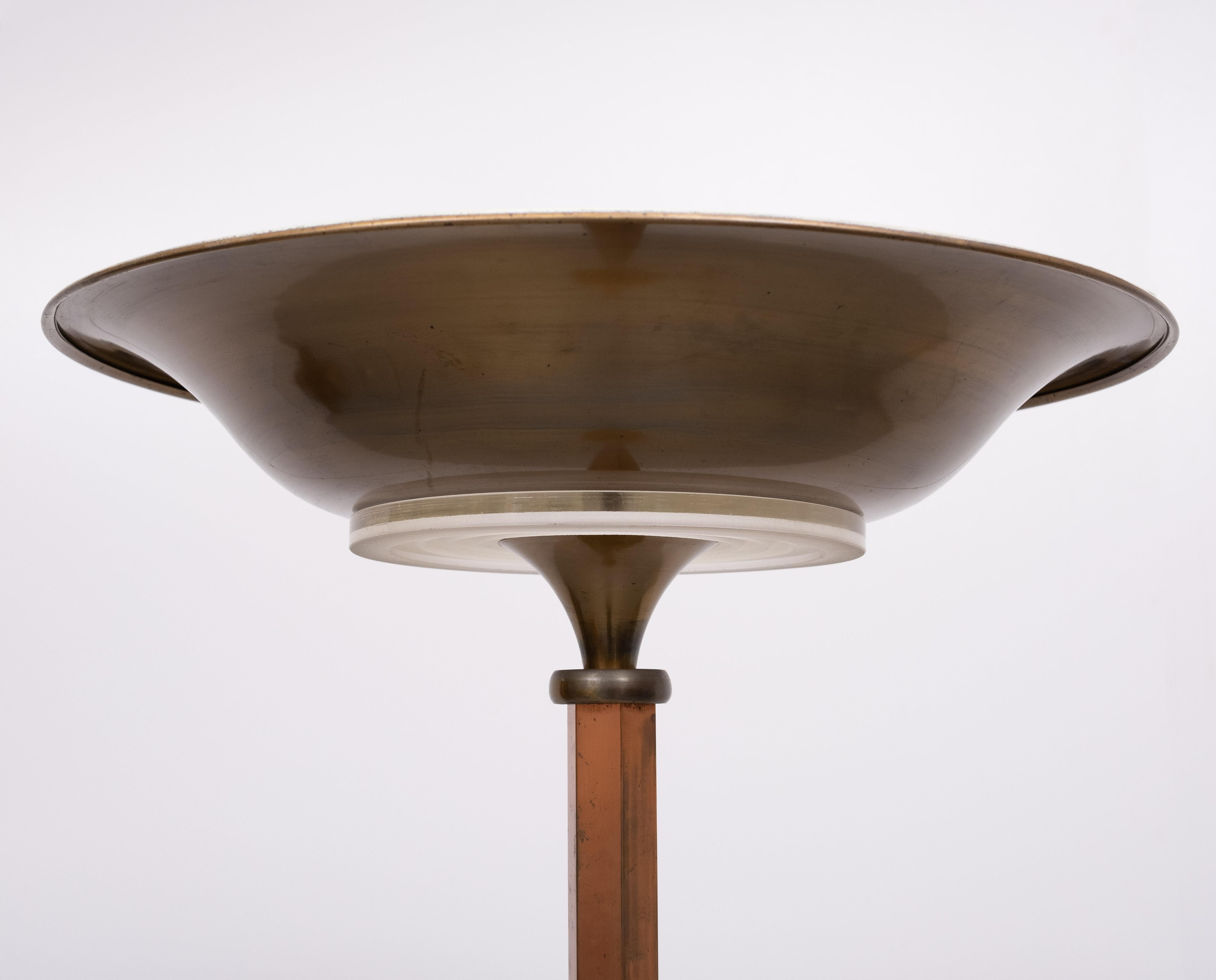 Art Déco Lampada da terra Art Deco in rame rosso 1930 Francia in vendita