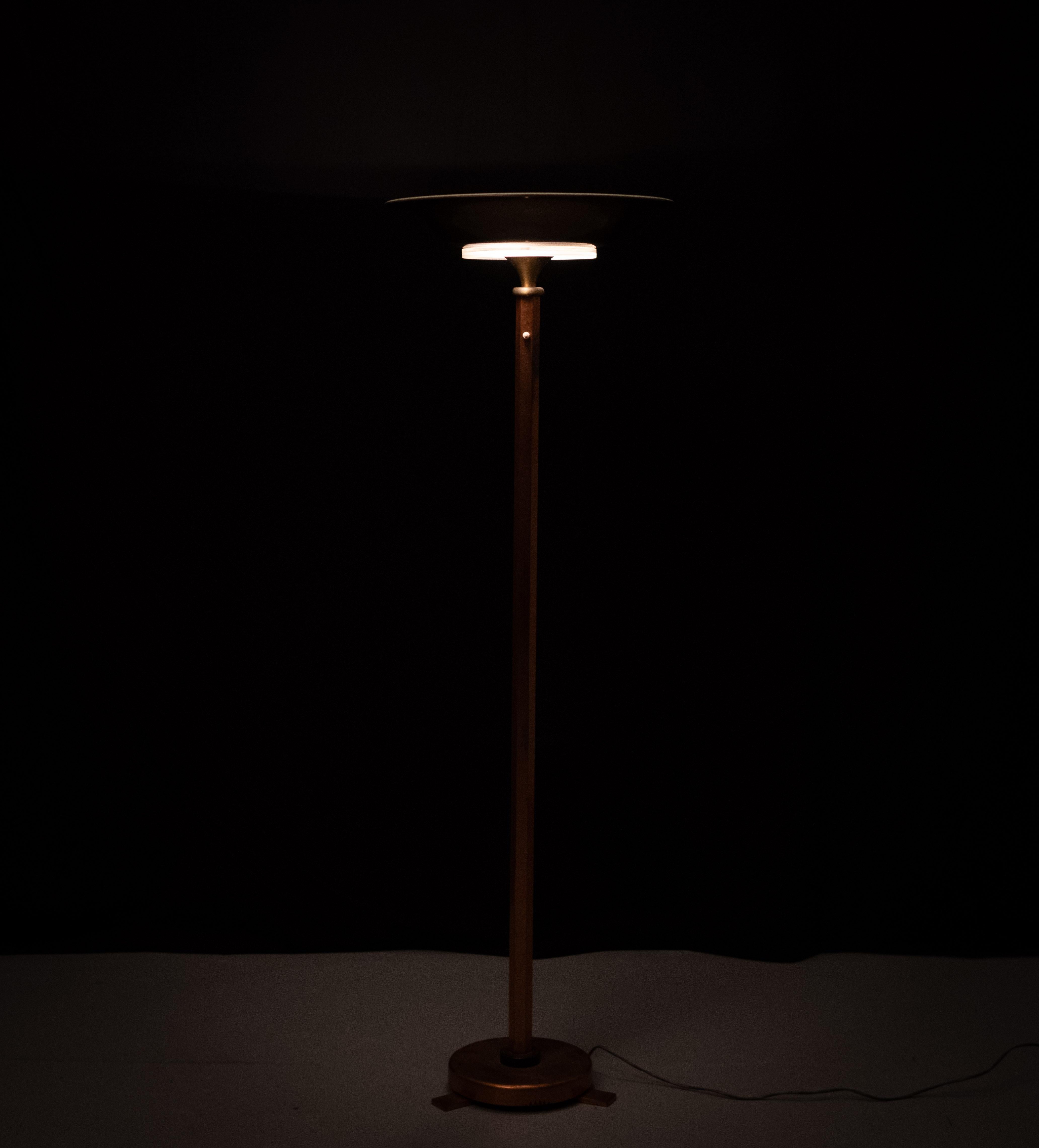 Lampada da terra Art Deco in rame rosso 1930 Francia in vendita 2