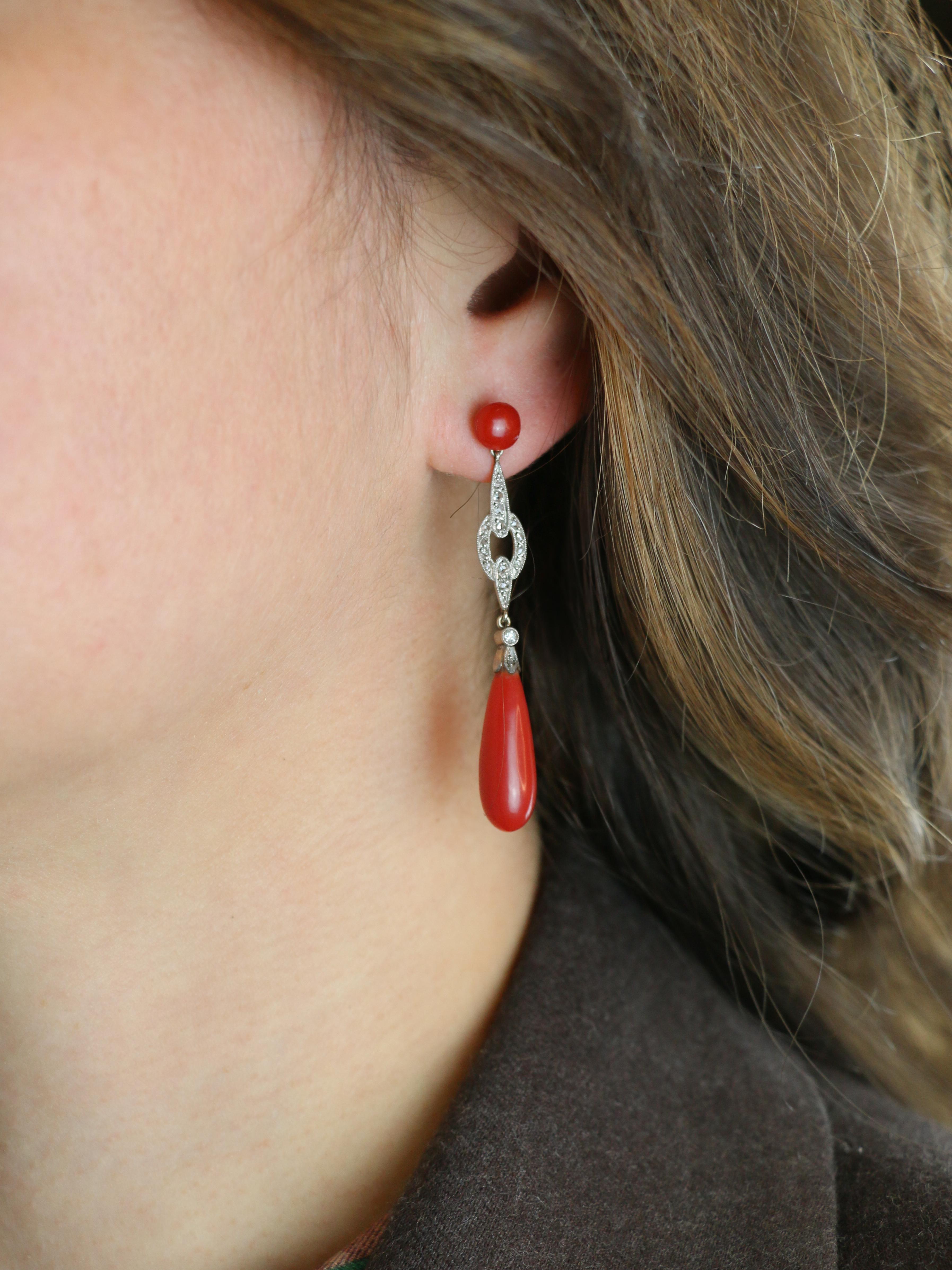 Pendants d'oreilles Art déco en corail rouge et diamants taillés en rose en vente 2