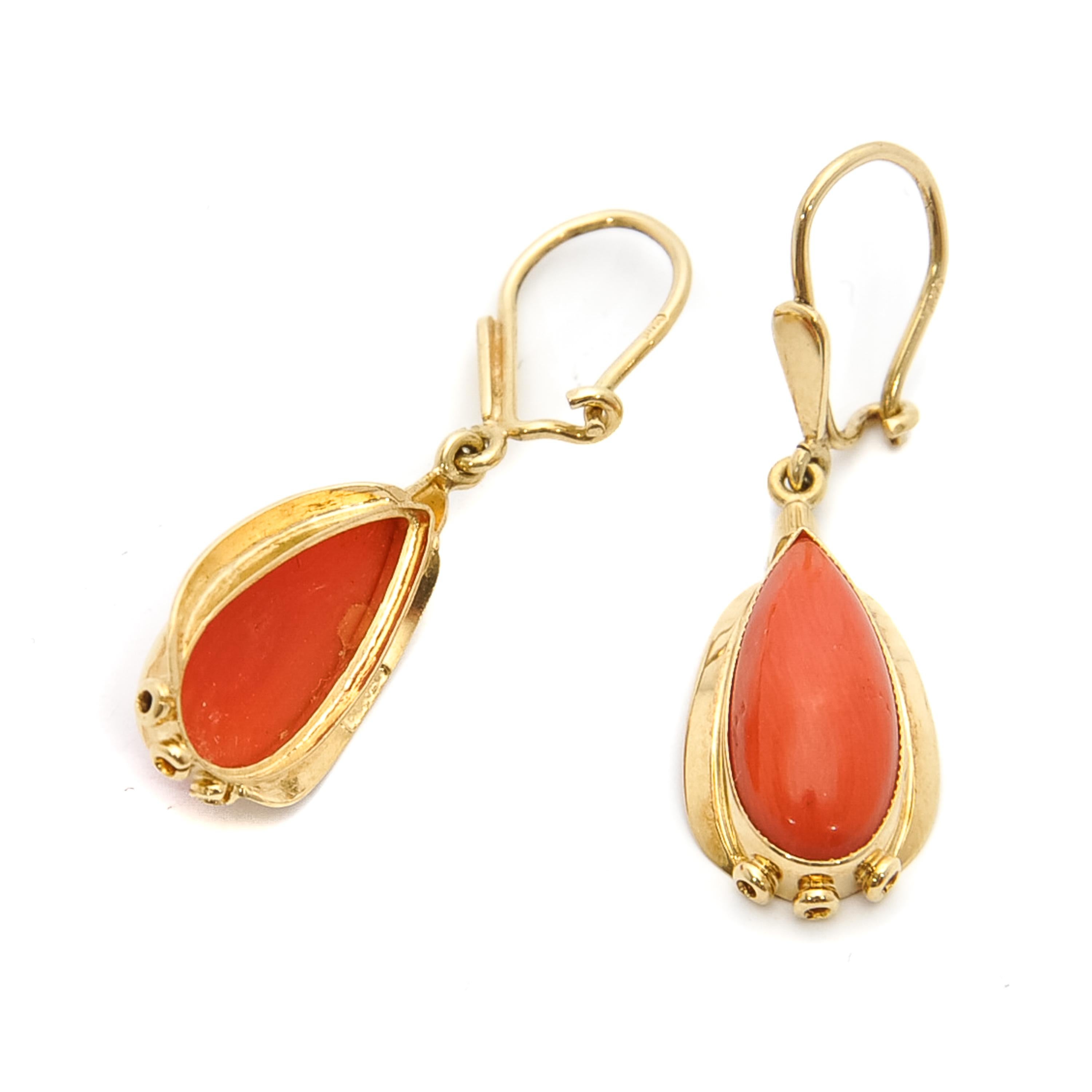 14 Karat Gold Coral Dangle Earrings For Sale 2