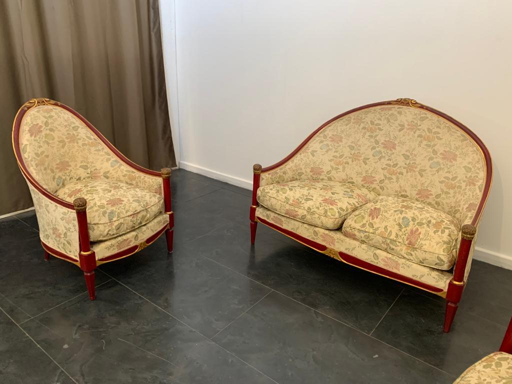 Rot lackiertes Art déco-Sofa und Sesselpaar, 1930er-Jahre (Mitte des 20. Jahrhunderts) im Angebot