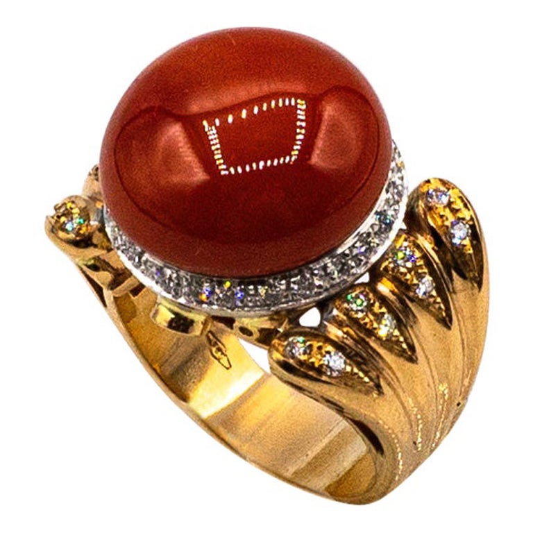 Anillo de Cóctel Art Decó Coral Rojo Mediterráneo Diamante Blanco Esmeralda Oro Amarillo