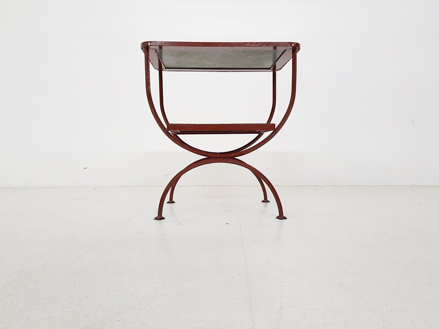 Mid-20th Century Art Deco Red Metal and Glass Side Table, France, 1930s