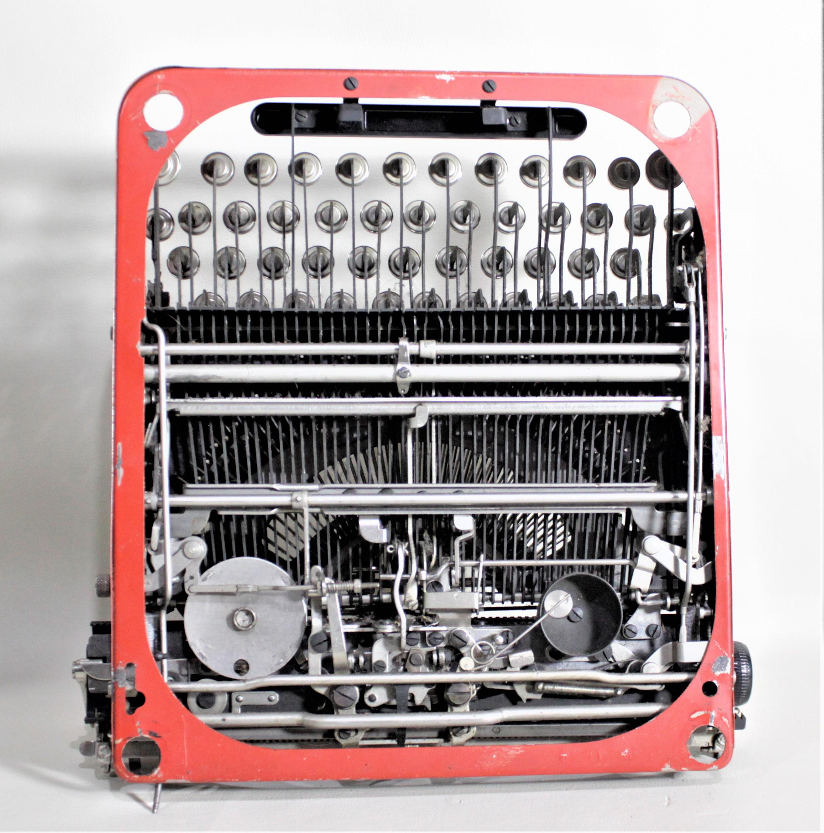 Machine à écrire portative Remington Rand No. 3 rouge Art Déco avec étui rigide 2
