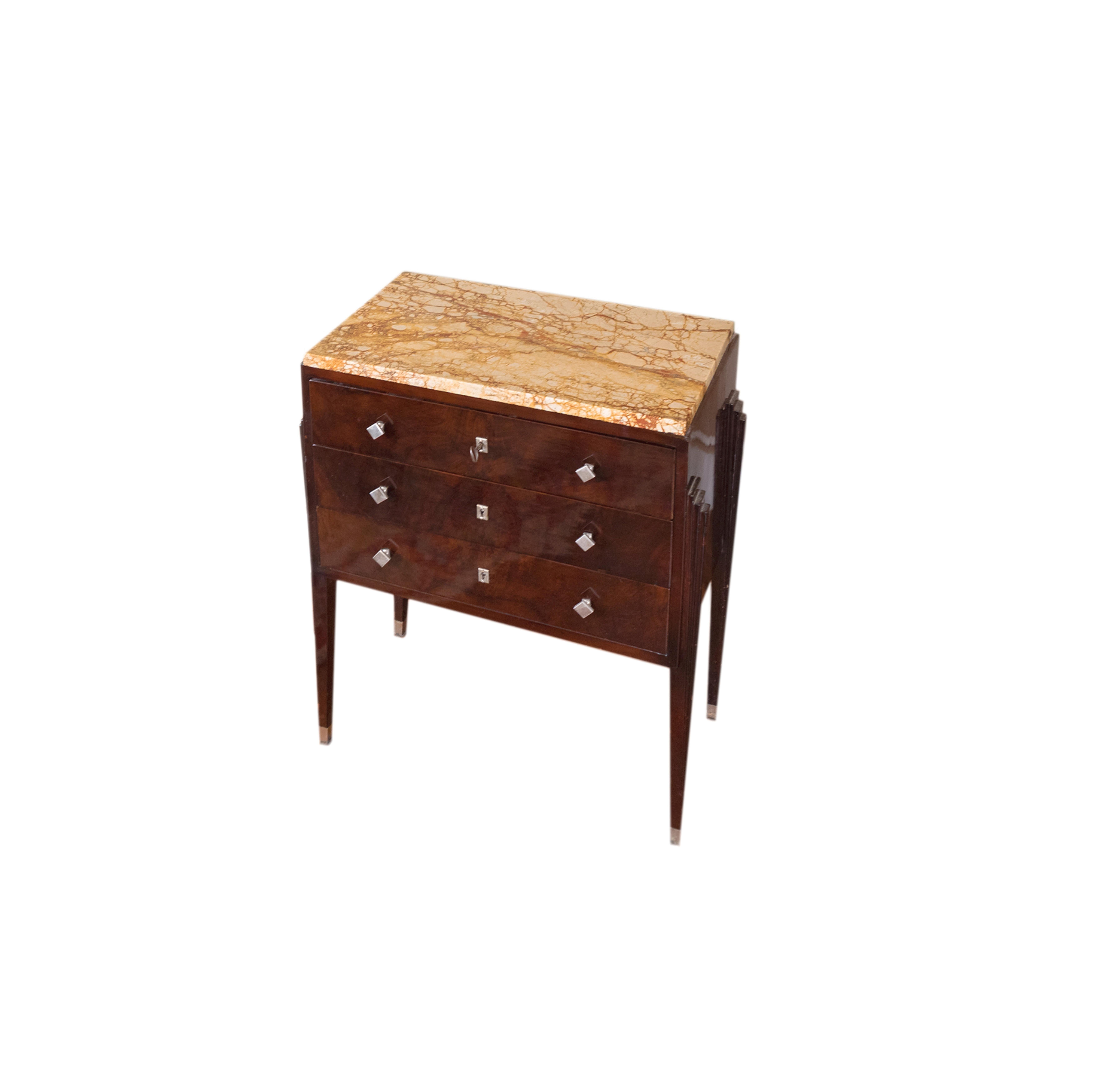 Art Deco Red Verona Marble Commode, 20th Century In Good Condition For Sale In Lisbon, PT