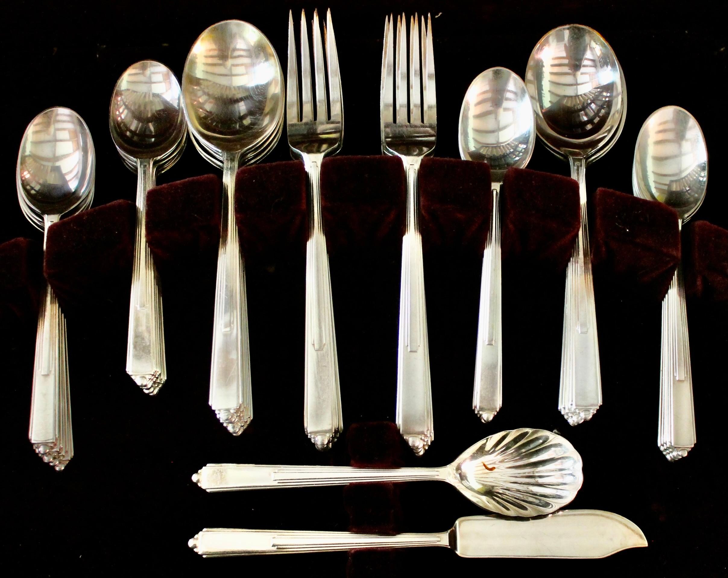 Forged Art Deco Reed & Barton 'Maid of Honor' service for 8 For Sale