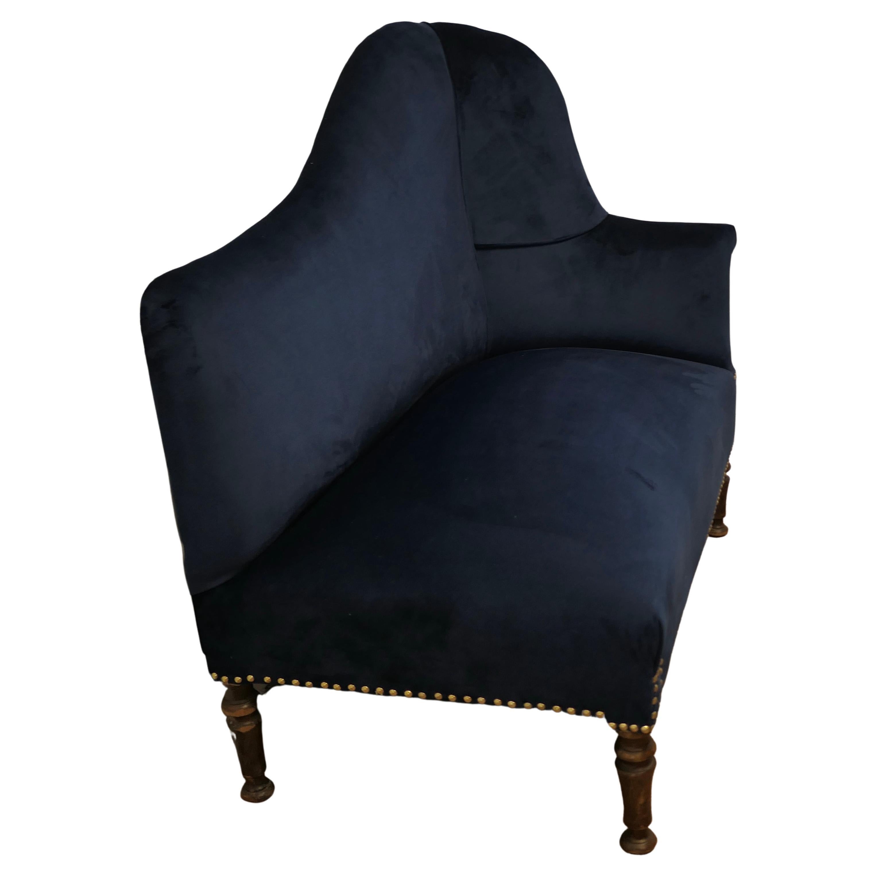 Art Deco Regency Style Hall Seat or Salon Chaise

This delightful little seat stands on sturdy turned legs, it is upholstered in deep pile Velvet with gold studs
The seat is good and sound condition the upholstery is in very good condition
The