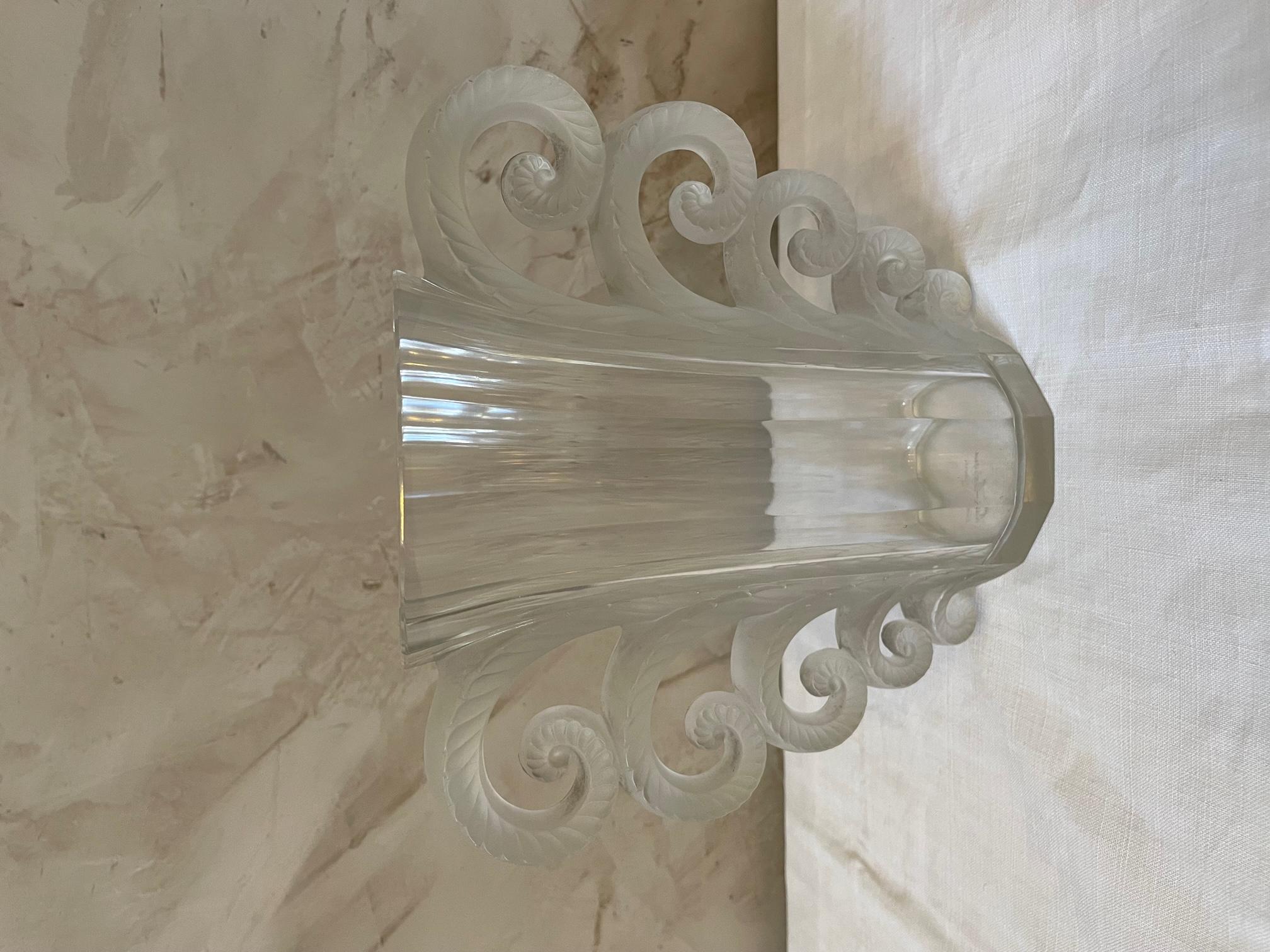 lalique crystal vase