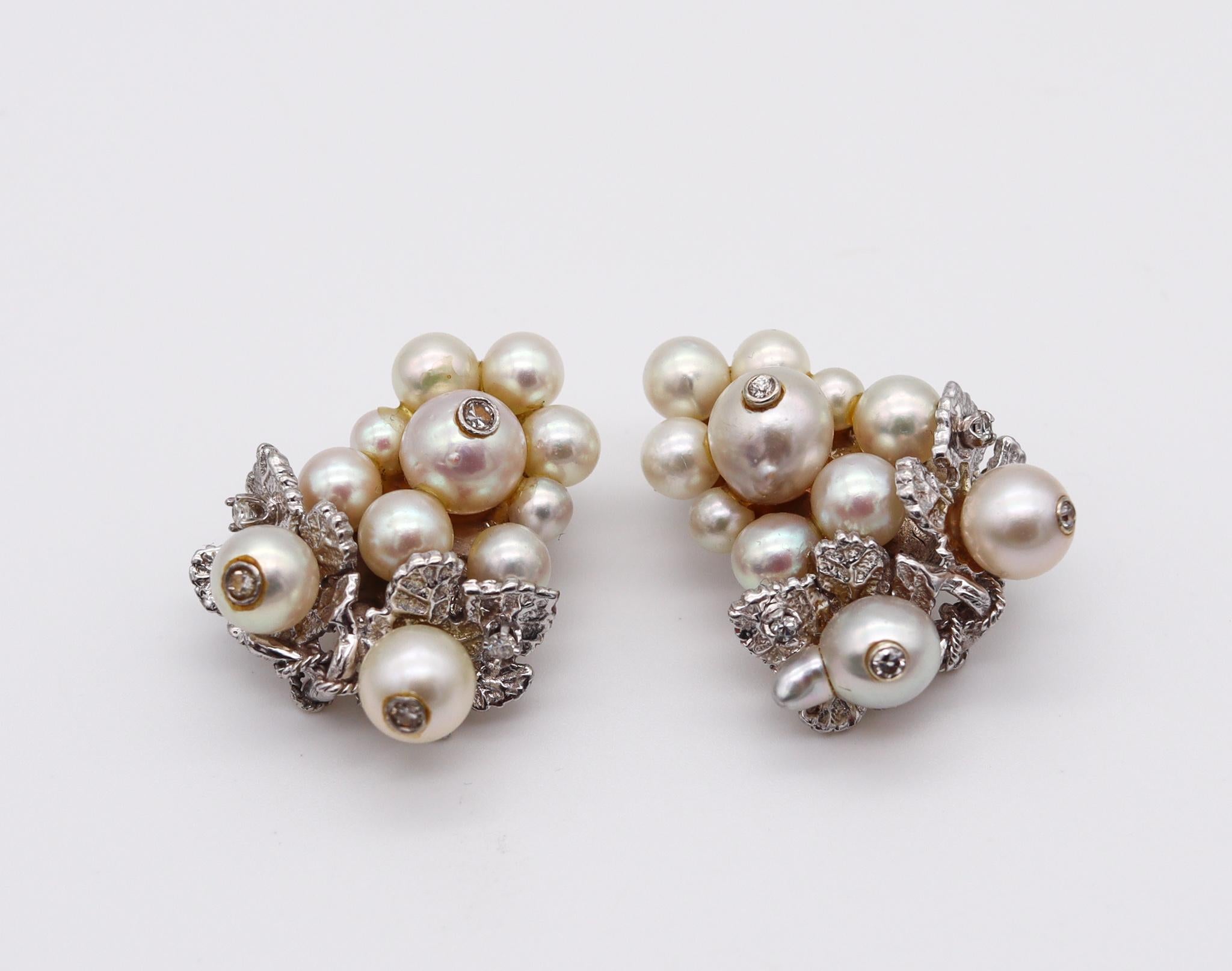 Pearls cluster clip-on earrings.

Beautiful and elegant pair, created in America during the transitional periods of the art deco to the retro, back in the 1940. These clip-on earrings has been crafted in white gold of 14 karats and fitted with a