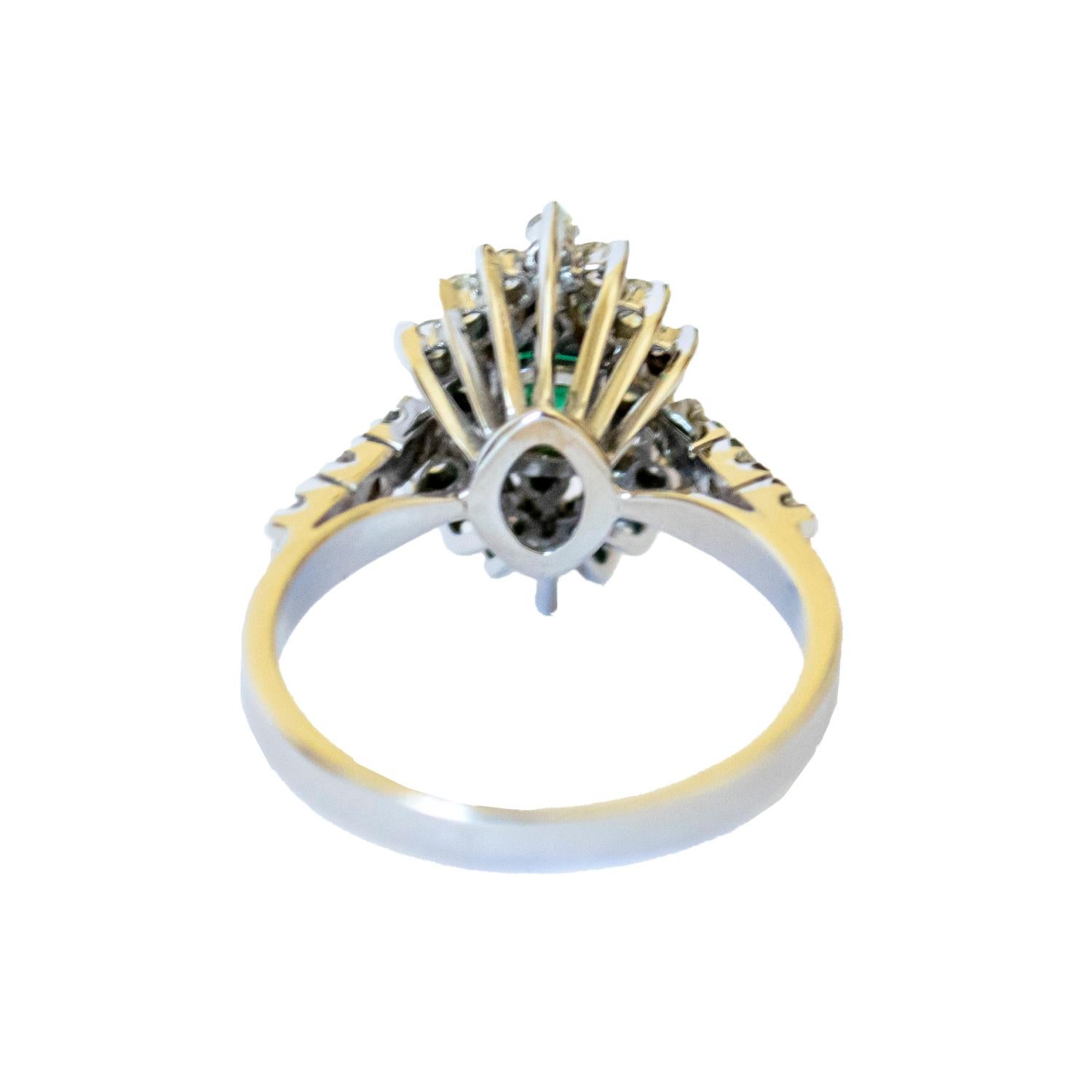 Art Deco Retro Stil Diamant und Smaragd  18K Gold  Ring im Angebot 1