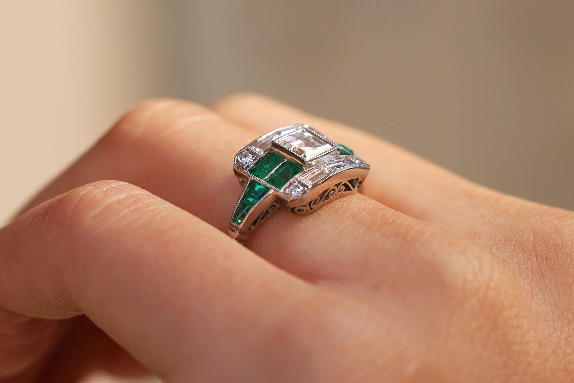 Art Deco Revival 0.53 Carat Carré Diamond & Emerald Platinum Ring In New Condition For Sale In Santa Barbara, CA