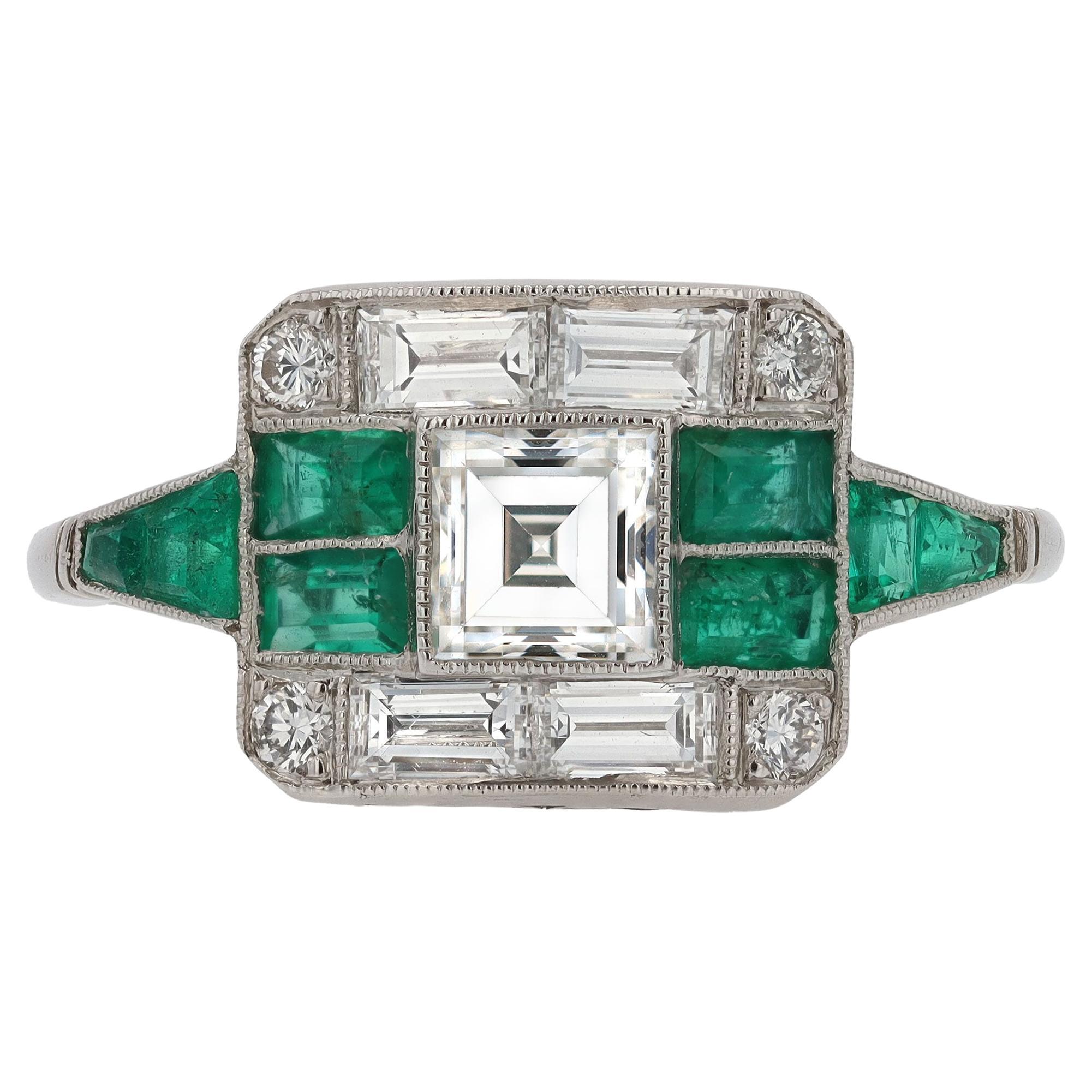 Art Deco Revival 0.53 Carat Carré Diamond & Emerald Platinum Ring For Sale