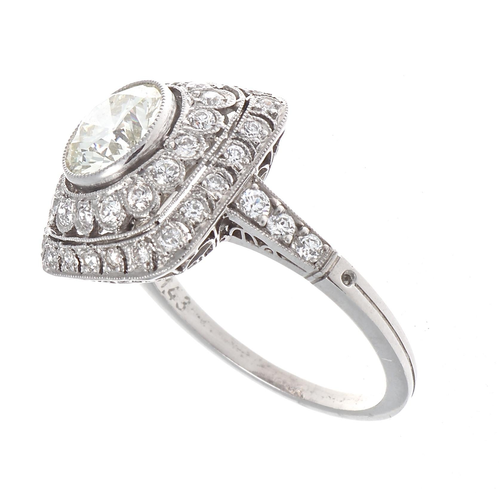 Art Deco Style 1.43 Carat Old European Cut Diamond Platinum Ring (Art déco)