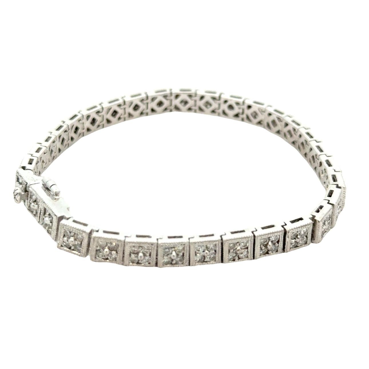 Pulsera de filigrana de diamantes Art Decó Revival de oro blanco de 14 quilates, 3,00 quilates de diamantes, 7 pulgadas Corte redondo en venta