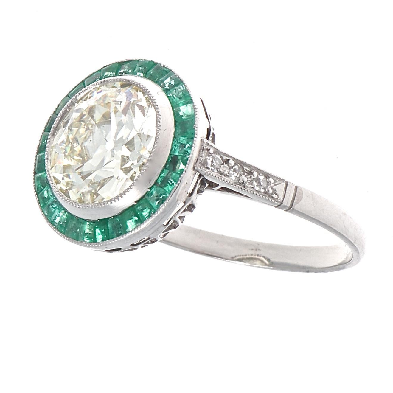 Art Deco Revival 2.50 Carat Diamond Emerald Platinum Engagement Ring In New Condition In Beverly Hills, CA
