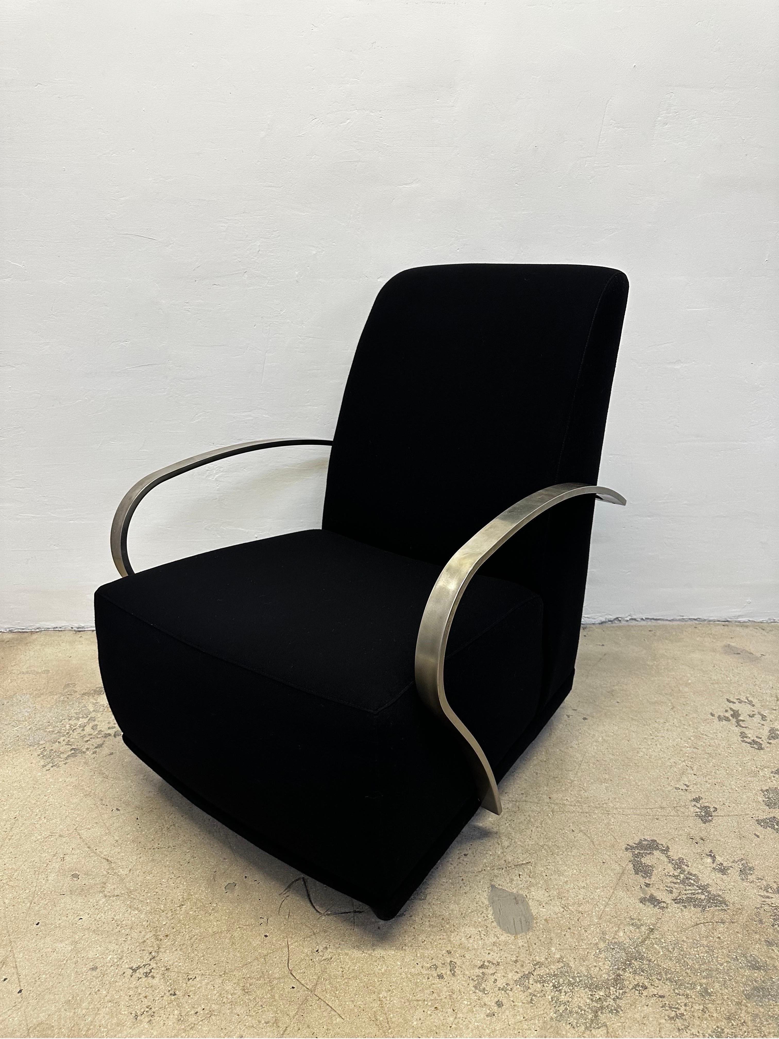Schwarze Art-Déco-Revival-Loungesessel mit Stahlarmlehnen von Directional – ein Paar im Angebot 2