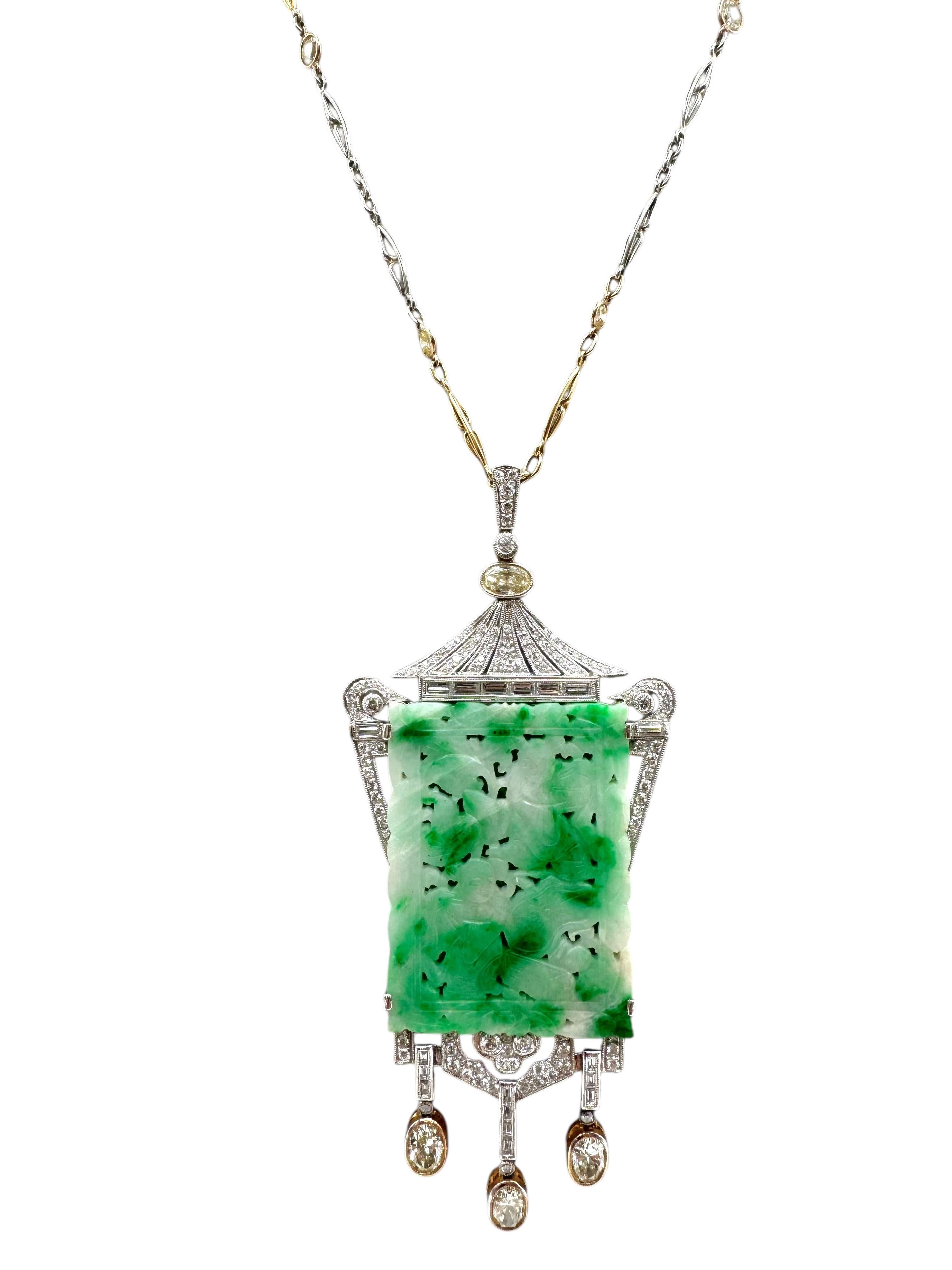 Art Deco Revival Carved Jade and Diamond Lantern Necklace in 18K White Gold en venta 4