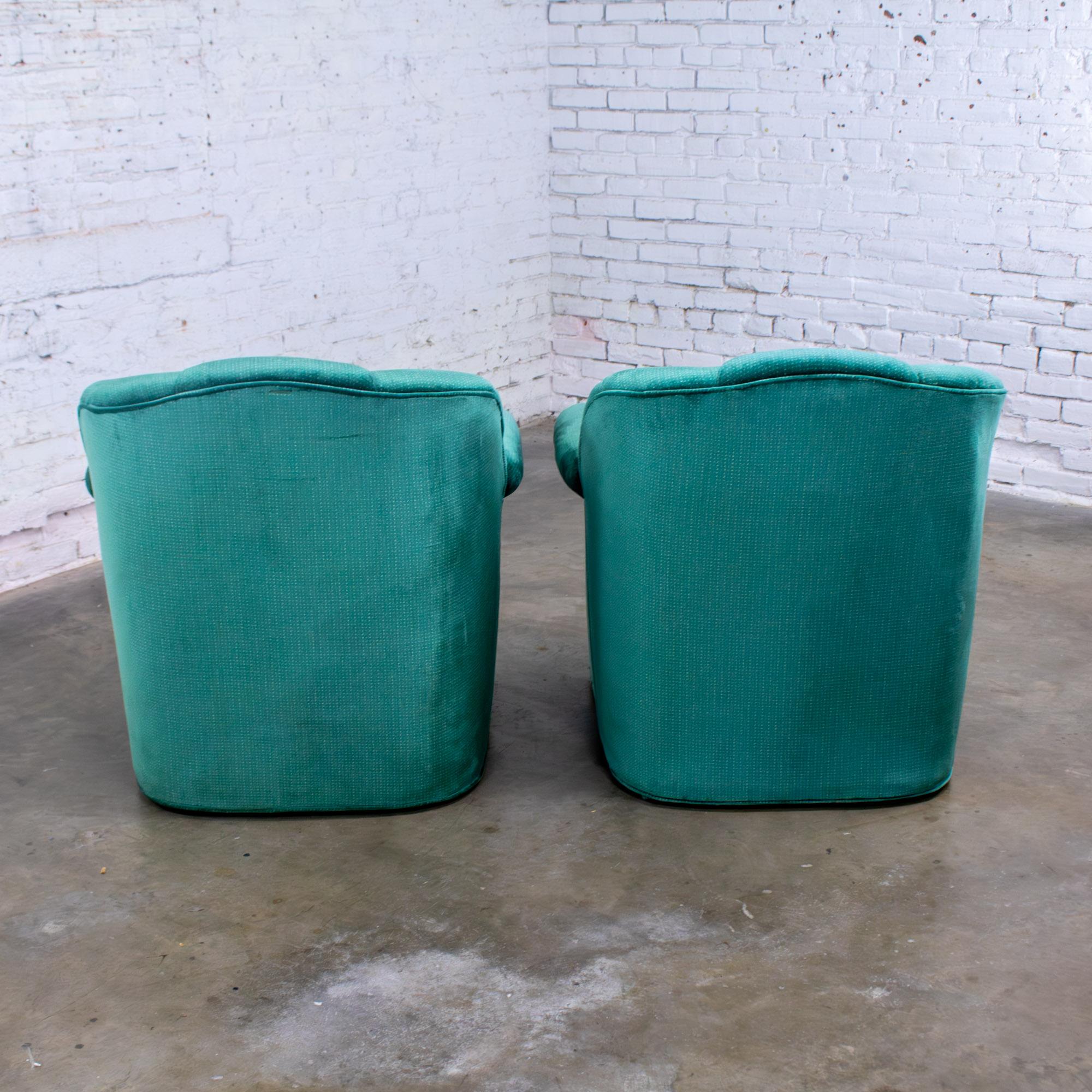 XX secolo Sedie Club con schienale a ventaglio in stile Art Deco Revival con tessuto in ciniglia di vitello a coppia in vendita