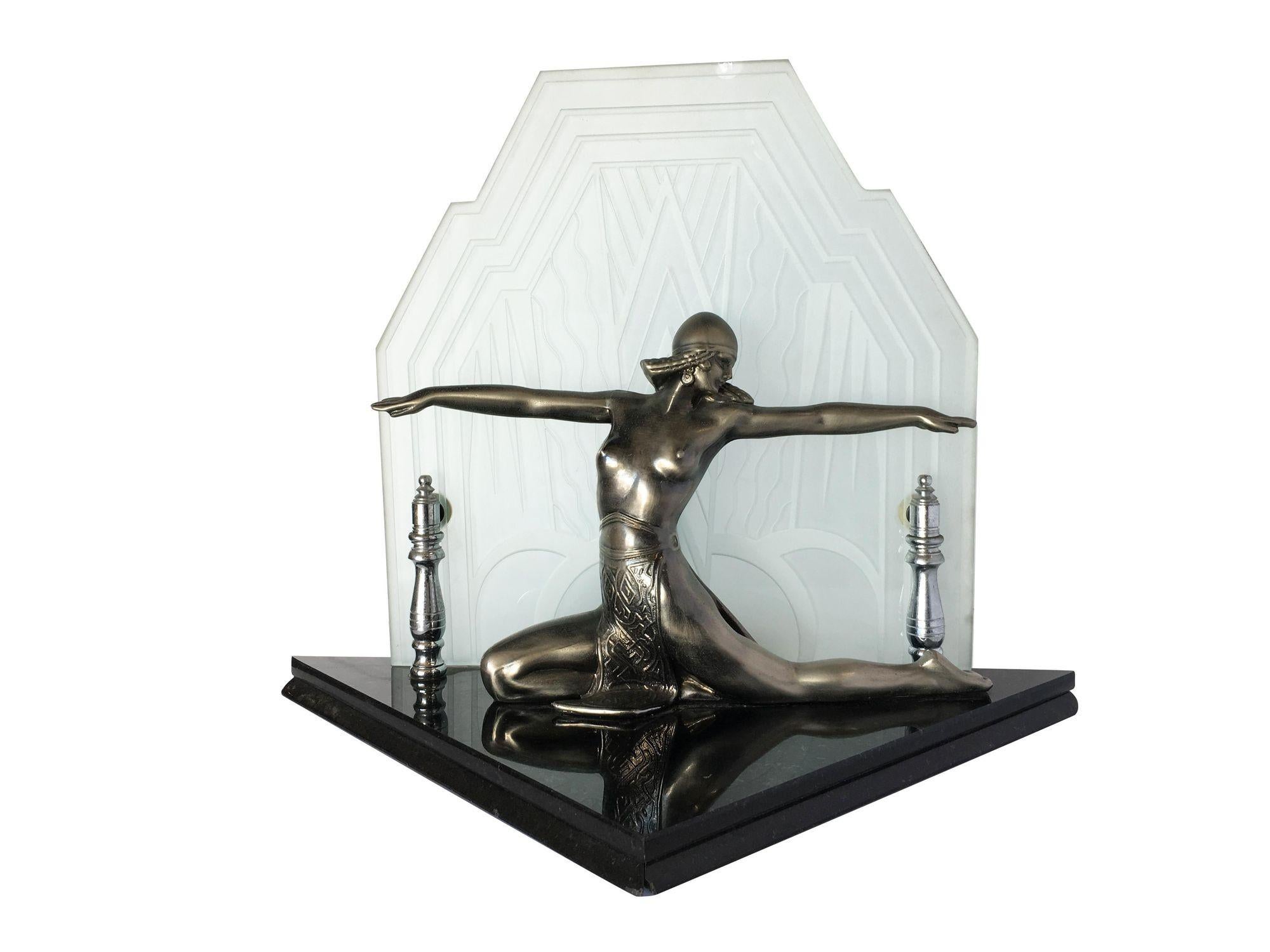 Art Deco Revival Chrome Art Deco Cleopatra Lamp with Etched Glass Shade For Sale 6