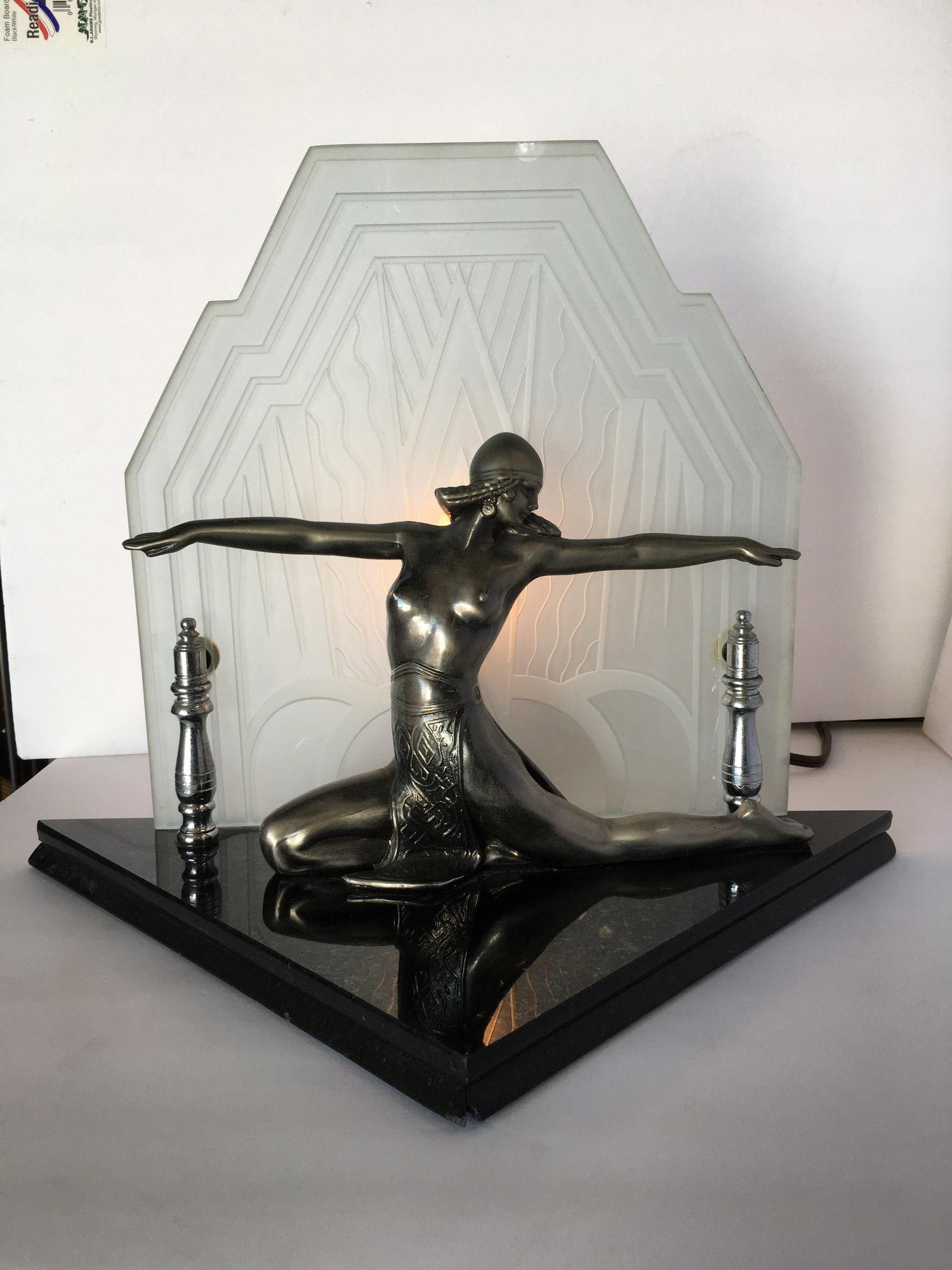 Art Deco Revival Chrome Art Deco Cleopatra Lamp with Etched Glass Shade For Sale 4