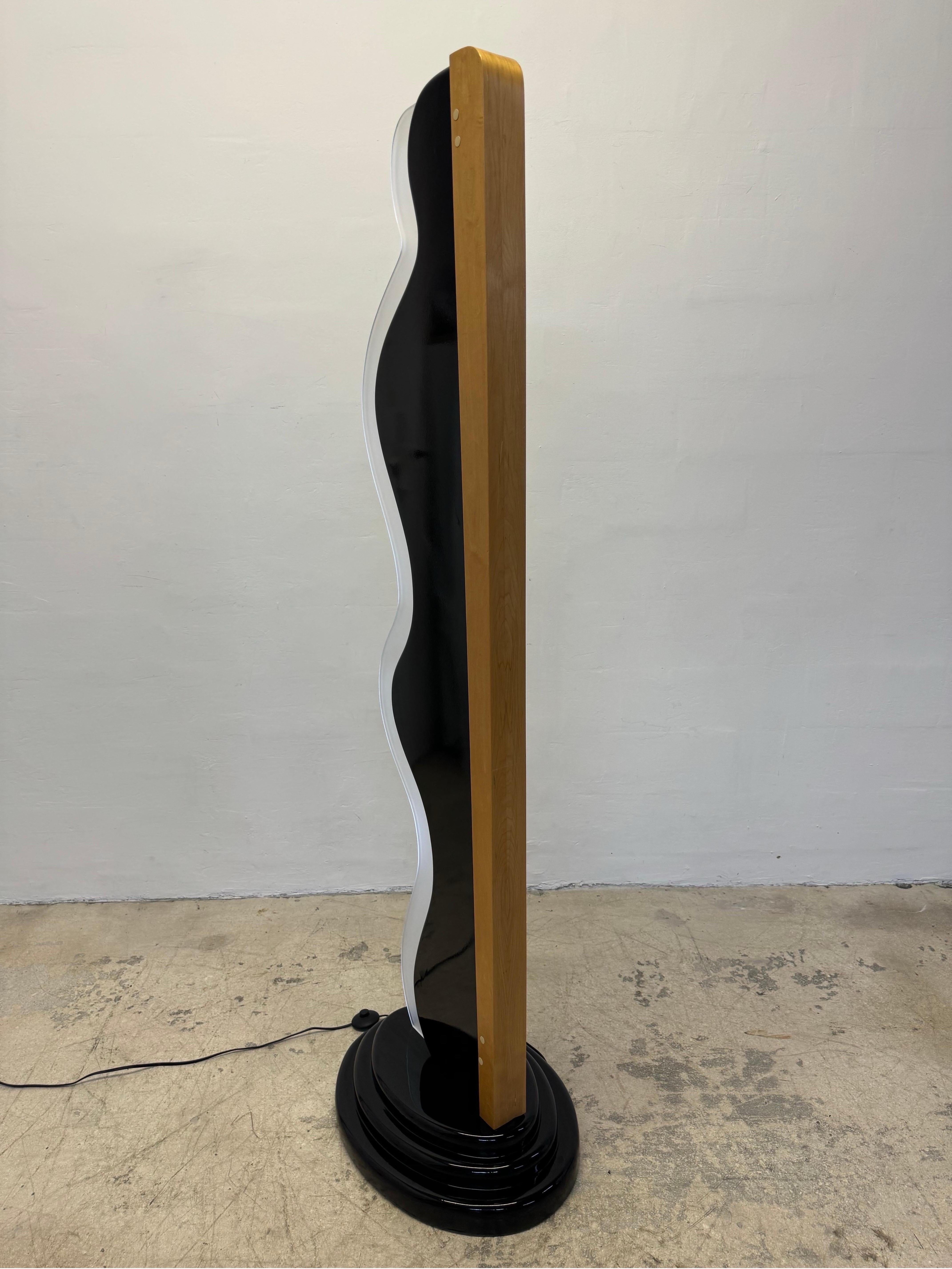Art Deco Revival Custom Neon and Lucite Floor Lamp, 1980s In Good Condition In Miami, FL