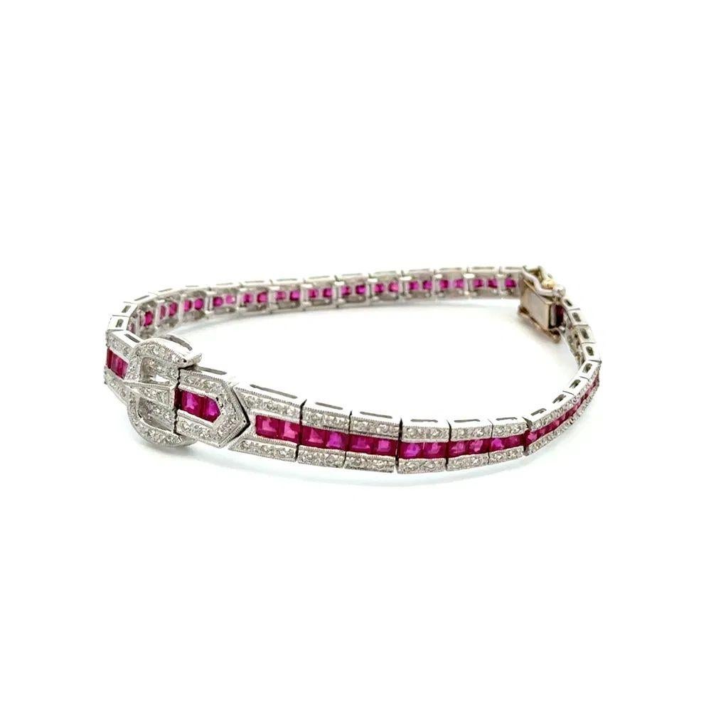 Art Deco Revival Diamant- und Rubin-Goldschnalle-Armband (Art déco) im Angebot