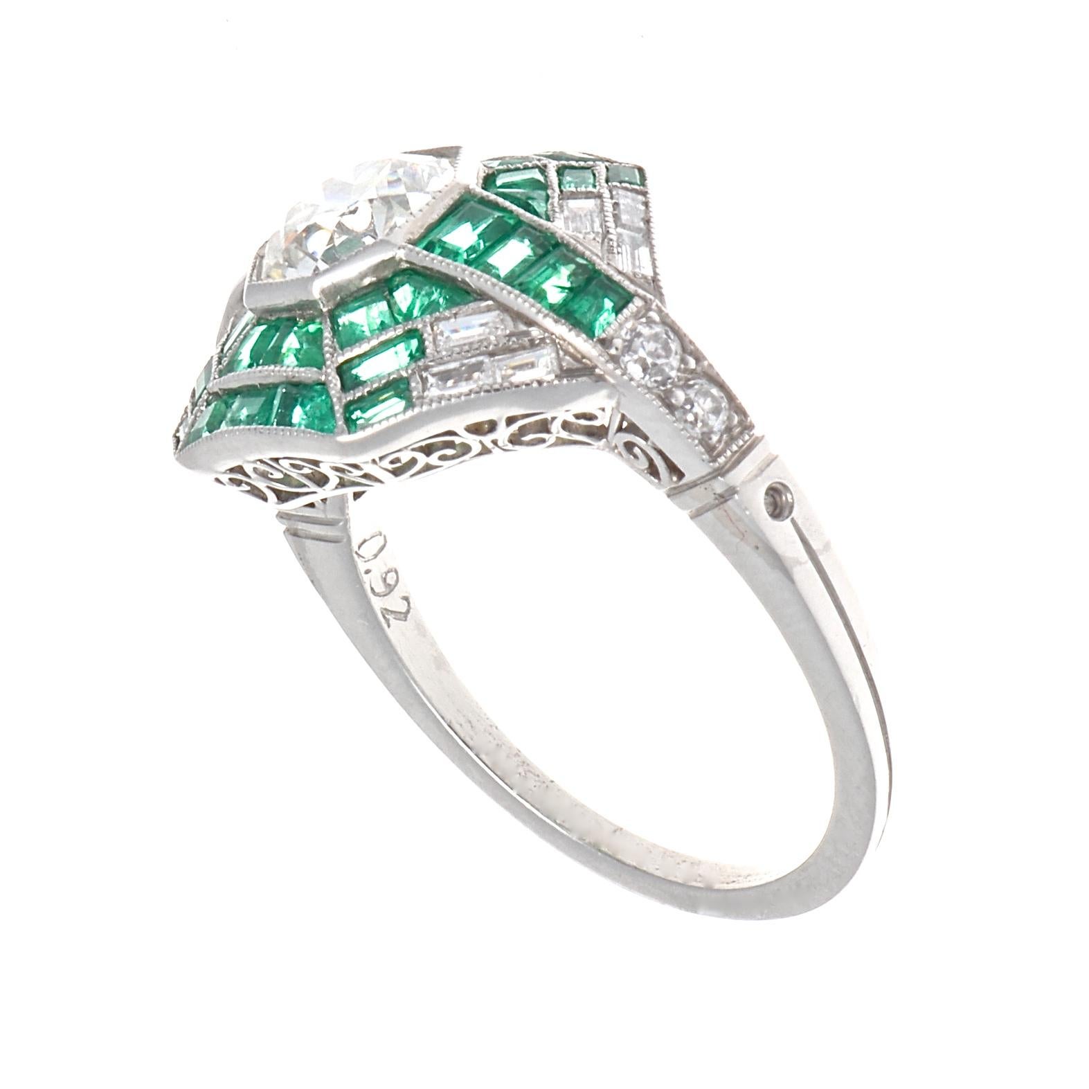 Art Deco Style Diamond Emerald Platinum Ring In New Condition In Beverly Hills, CA