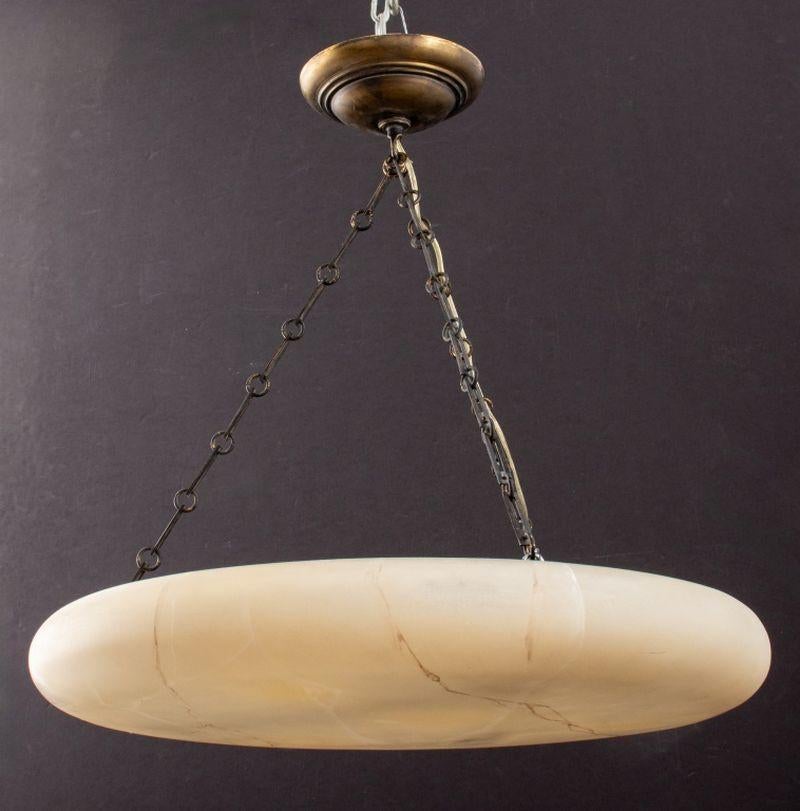 Lampadario a piattino in marmo finto Art Deco Revival In condizioni buone in vendita a Astoria, NY